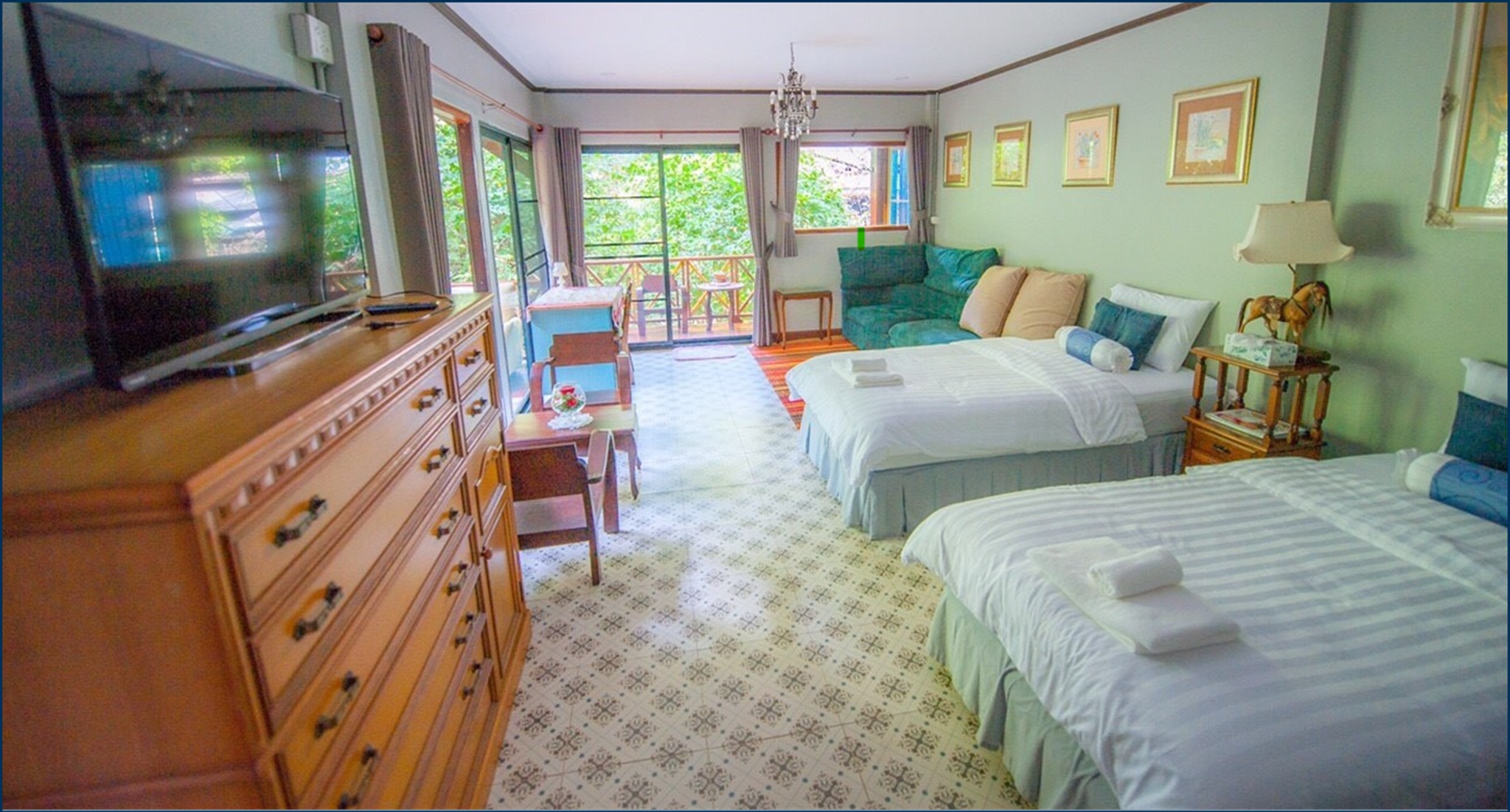 Bungalow Two Double Beds