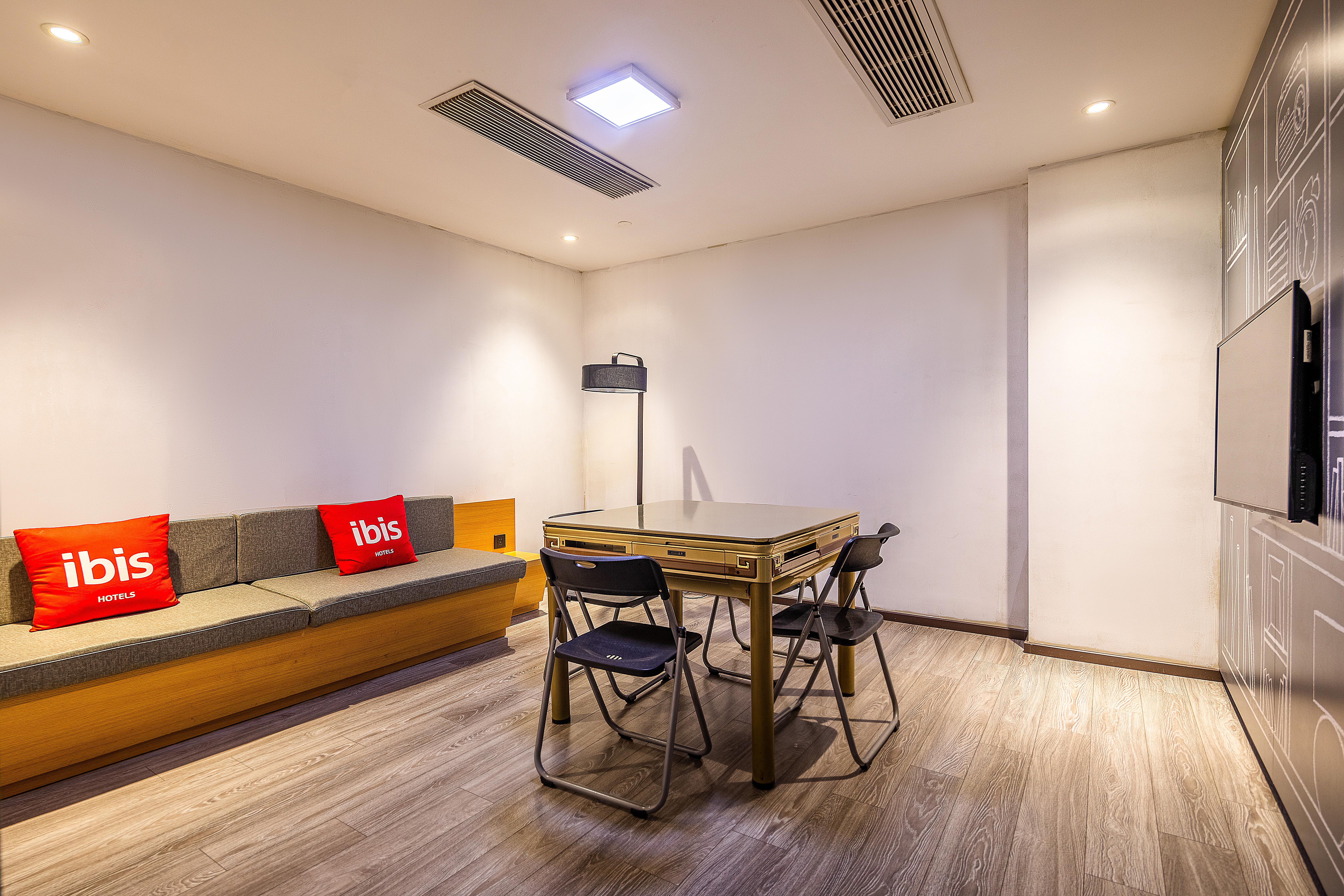 Family Room Standard