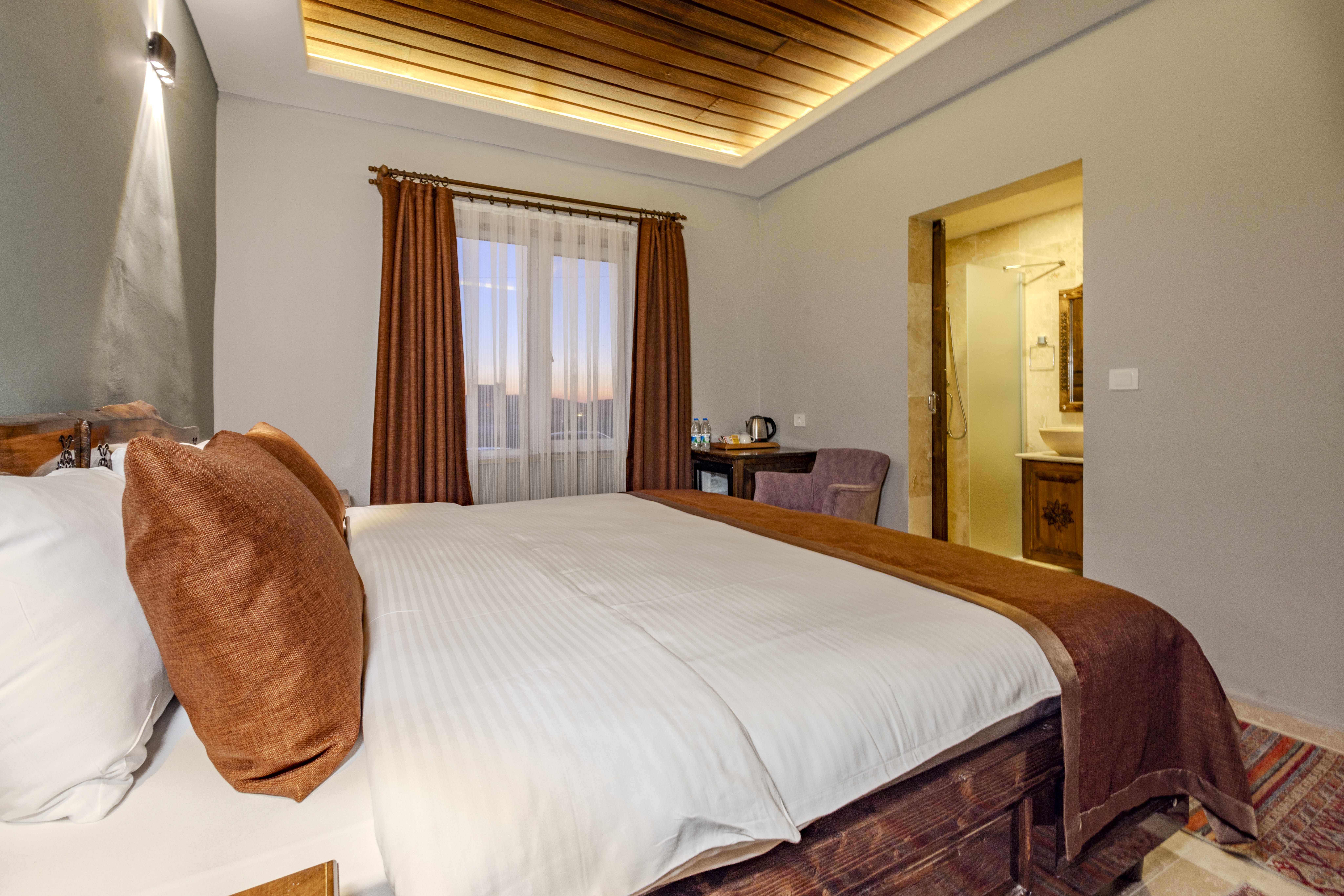 Double or Twin Standard