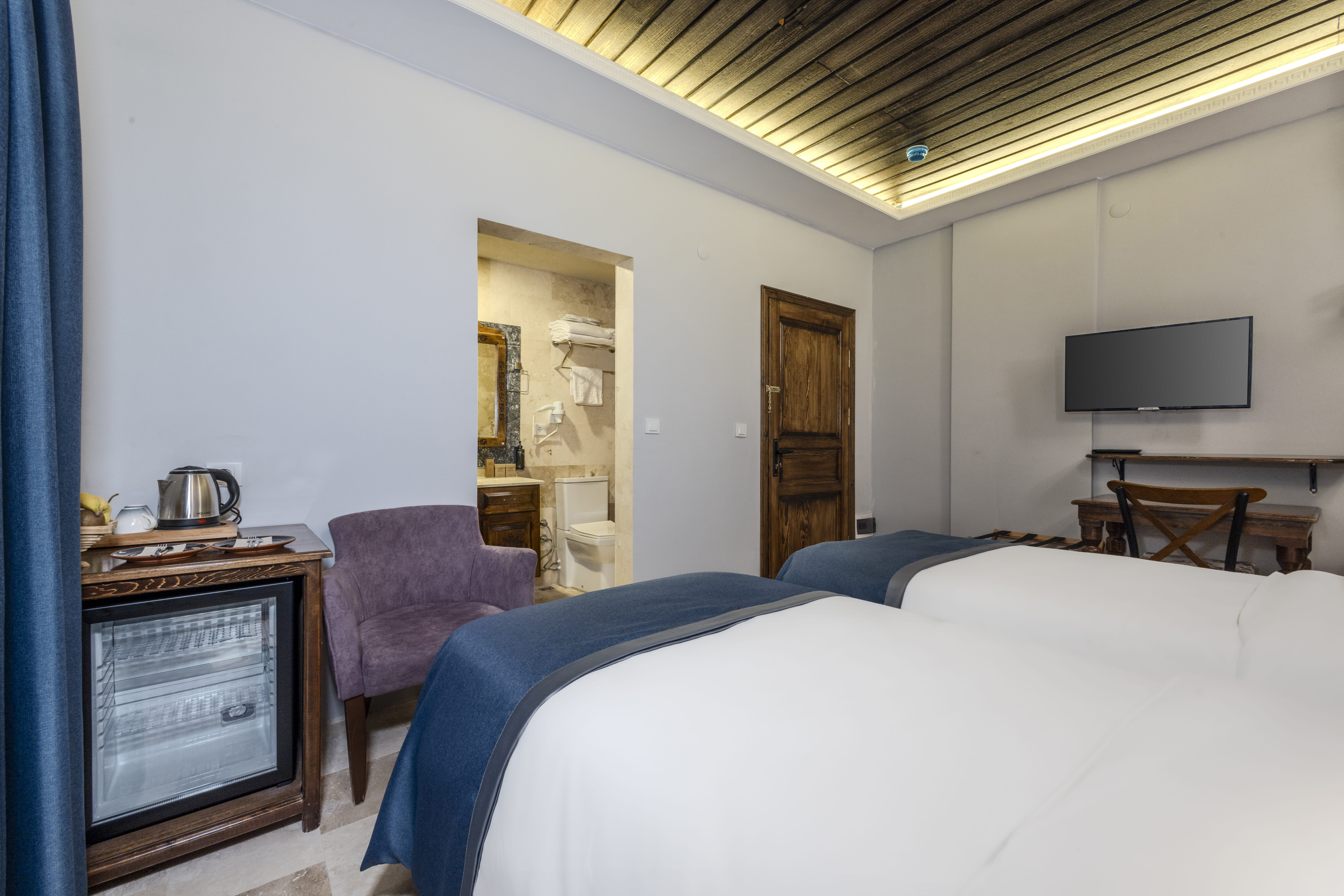 Double or Twin Standard