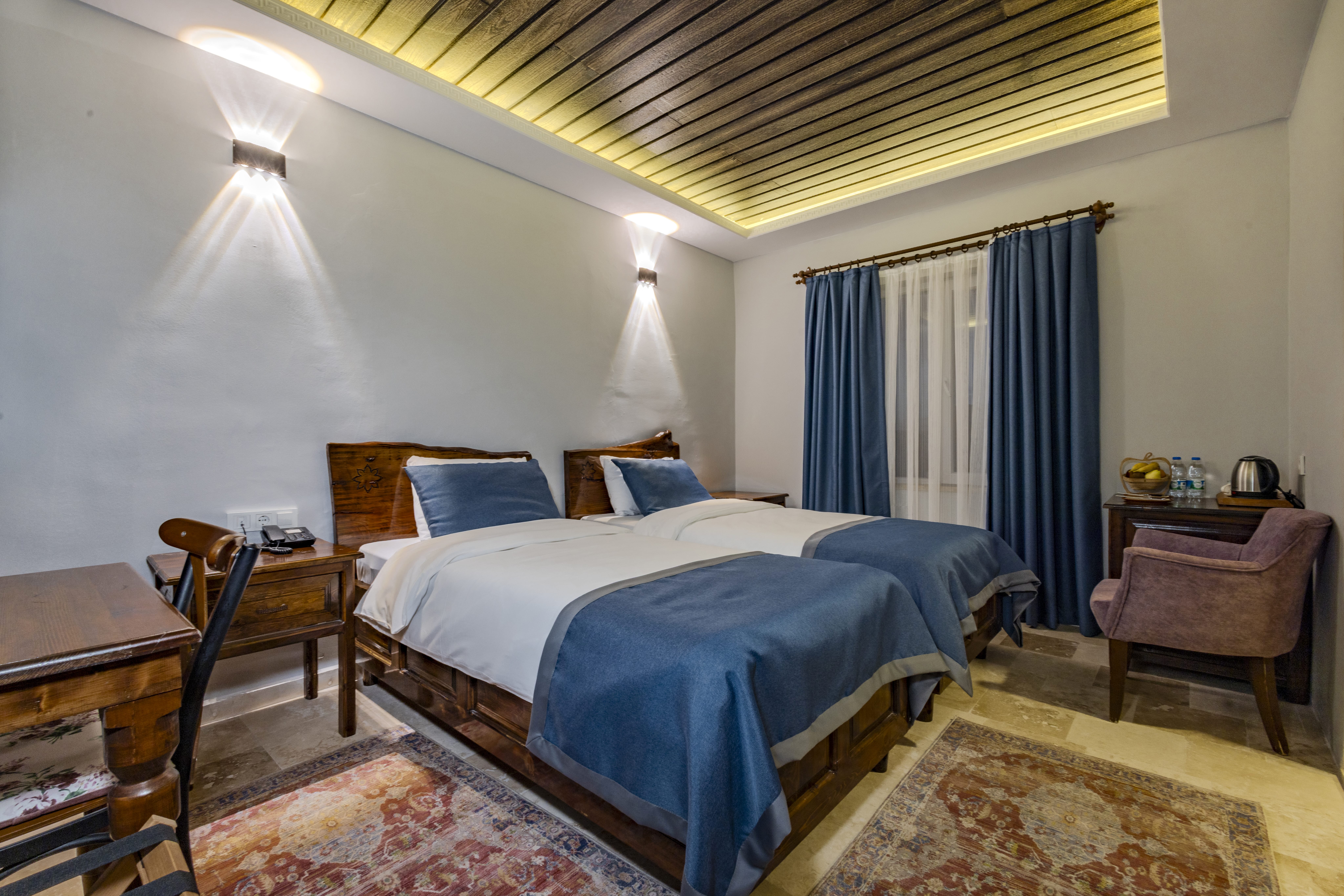 Double or Twin Standard