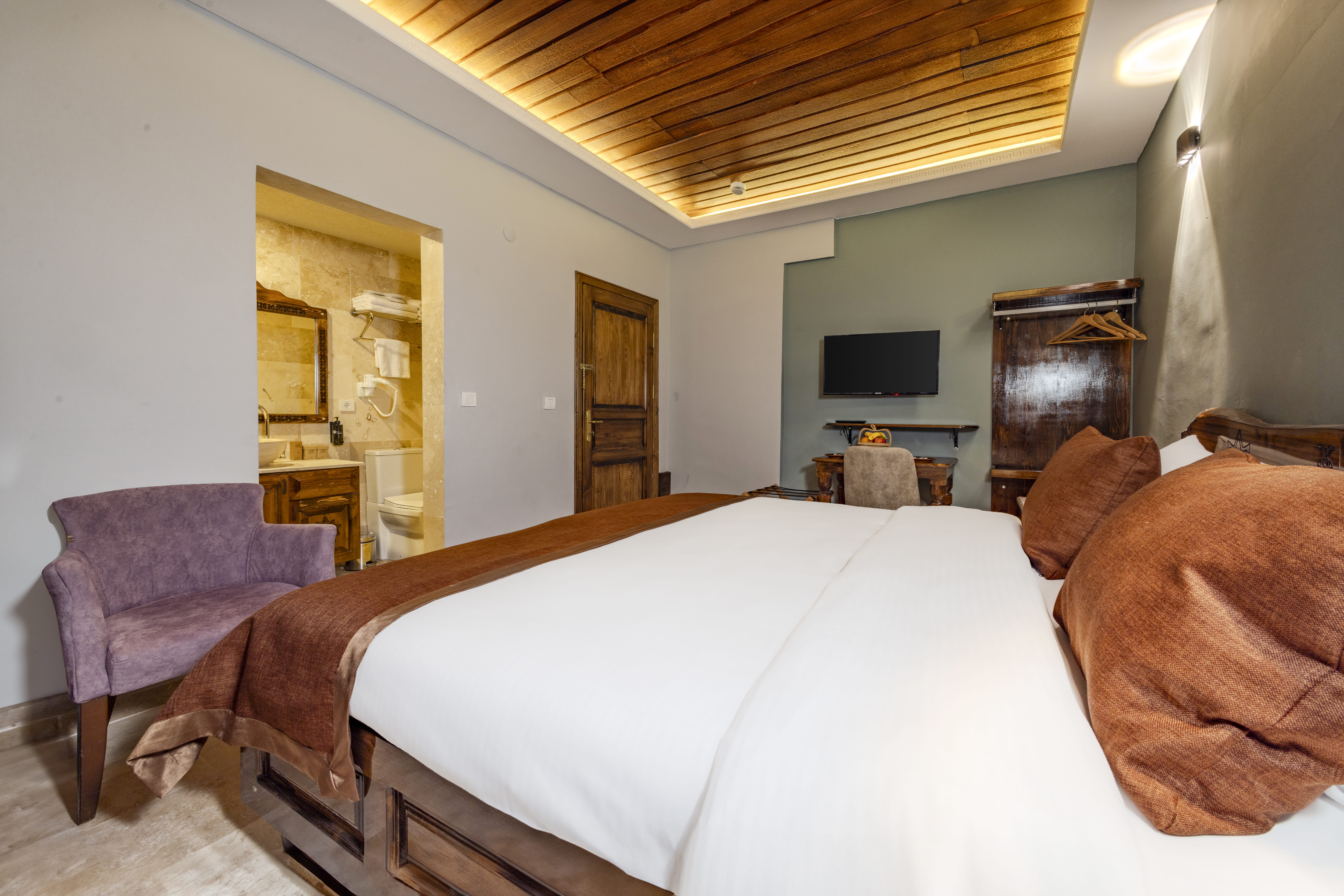 Double or Twin Standard