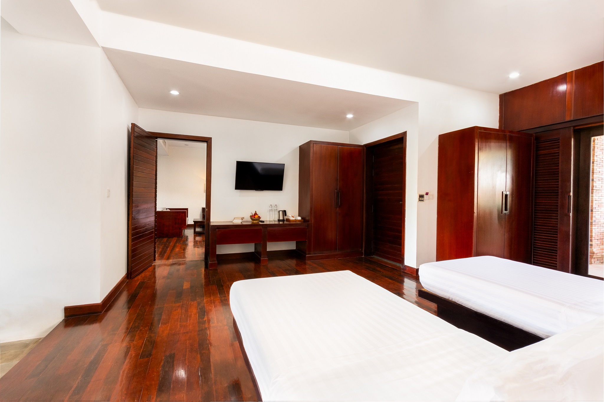 Family Room Connecting Room