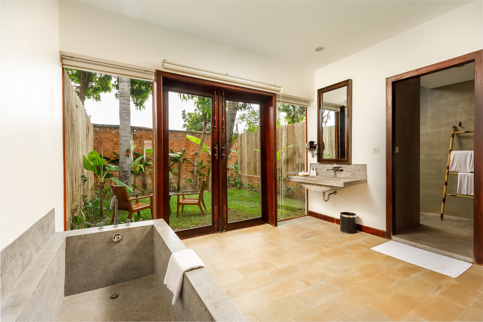 Family Room Connecting Room