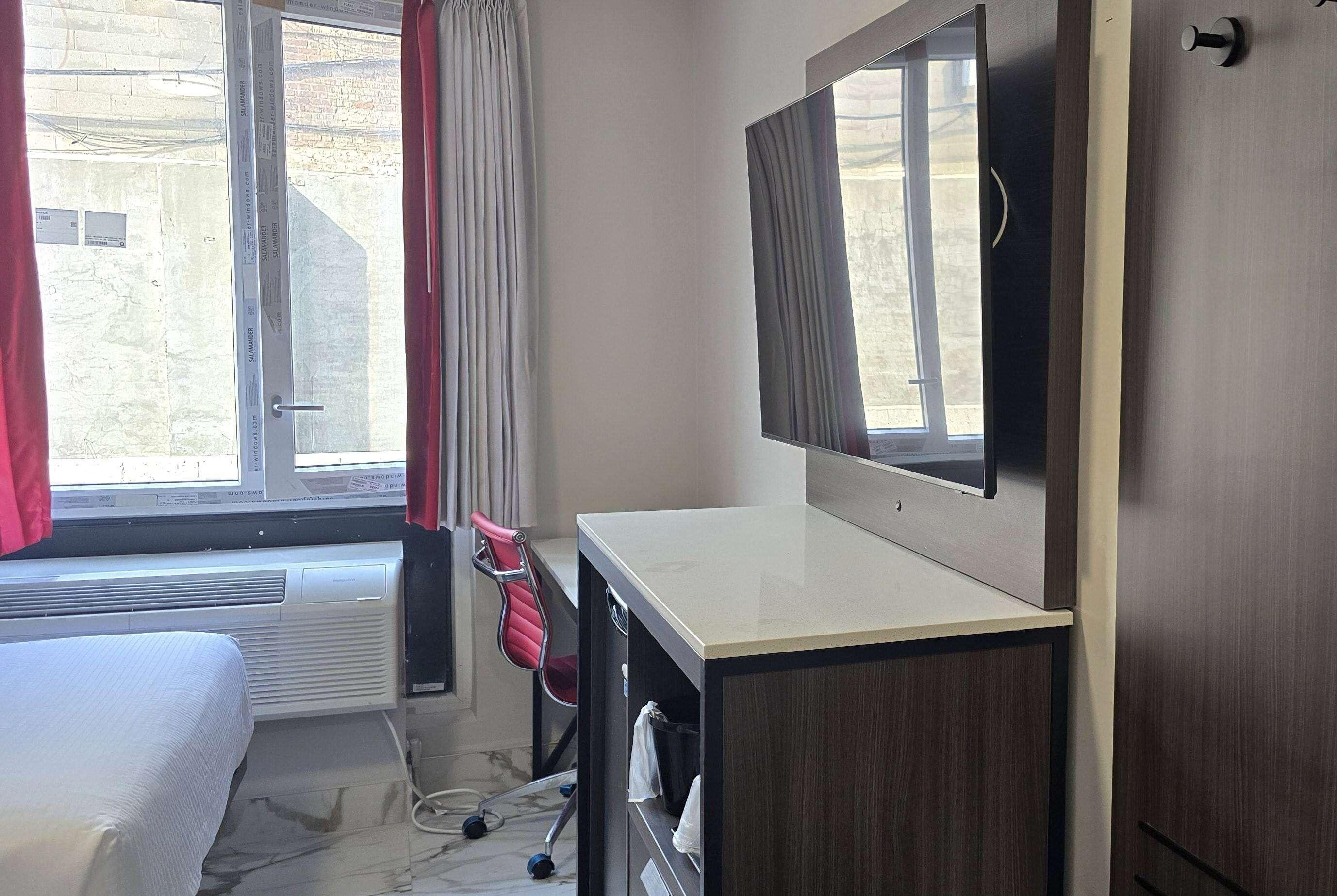 Double Queen Size Bed