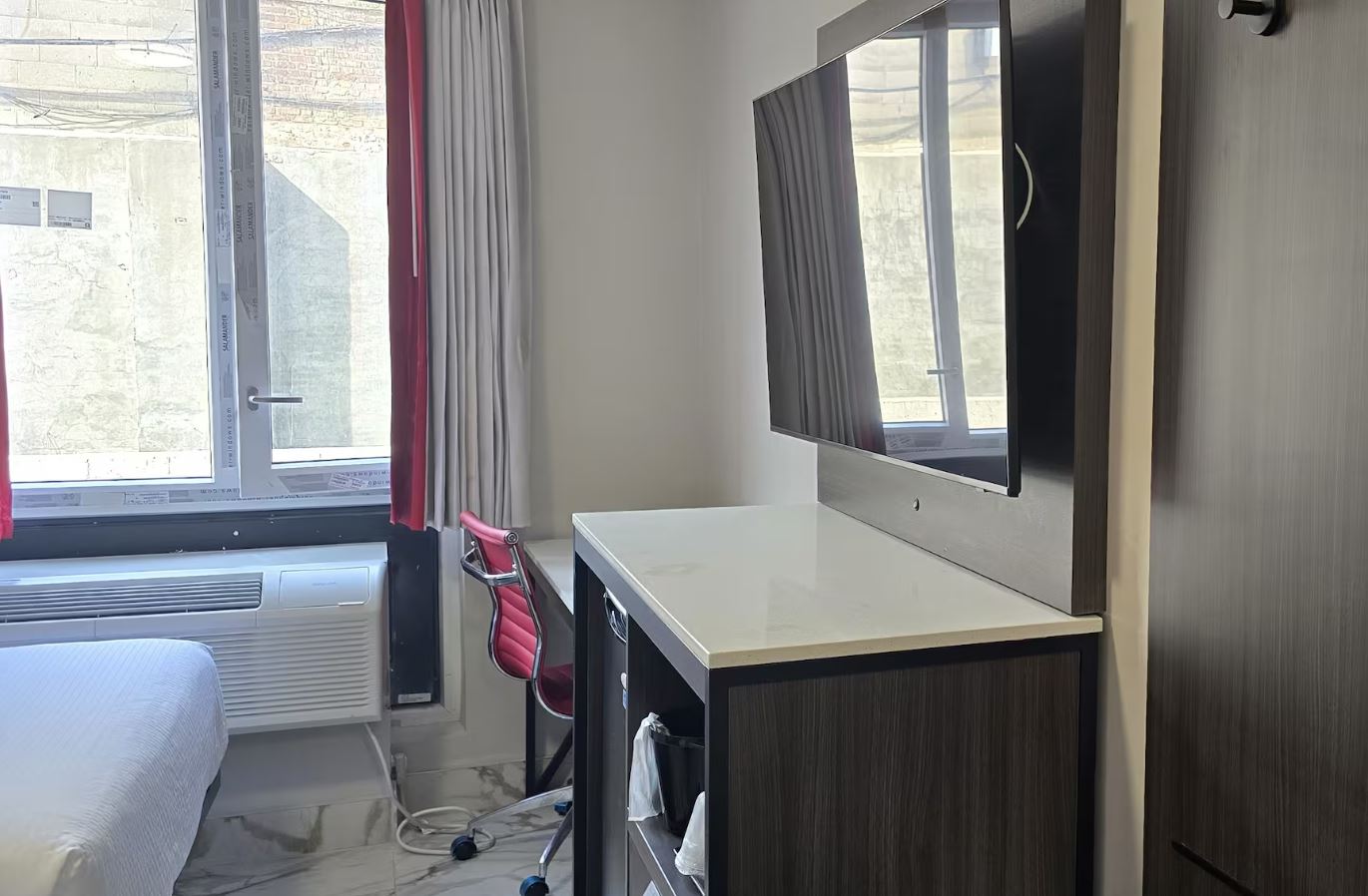 Double Queen Size Bed