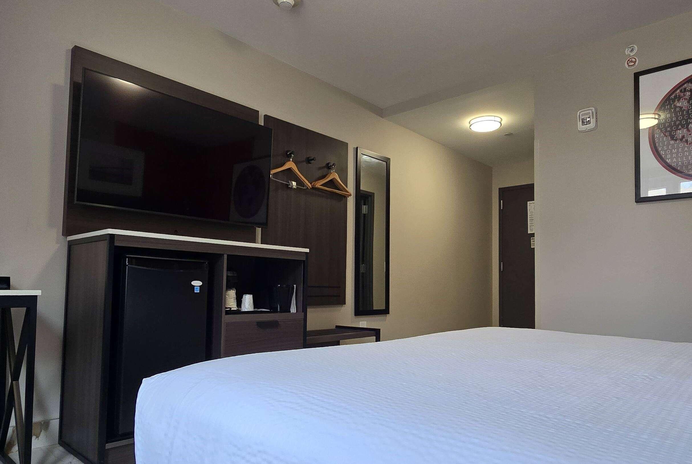 Double King Size Bed