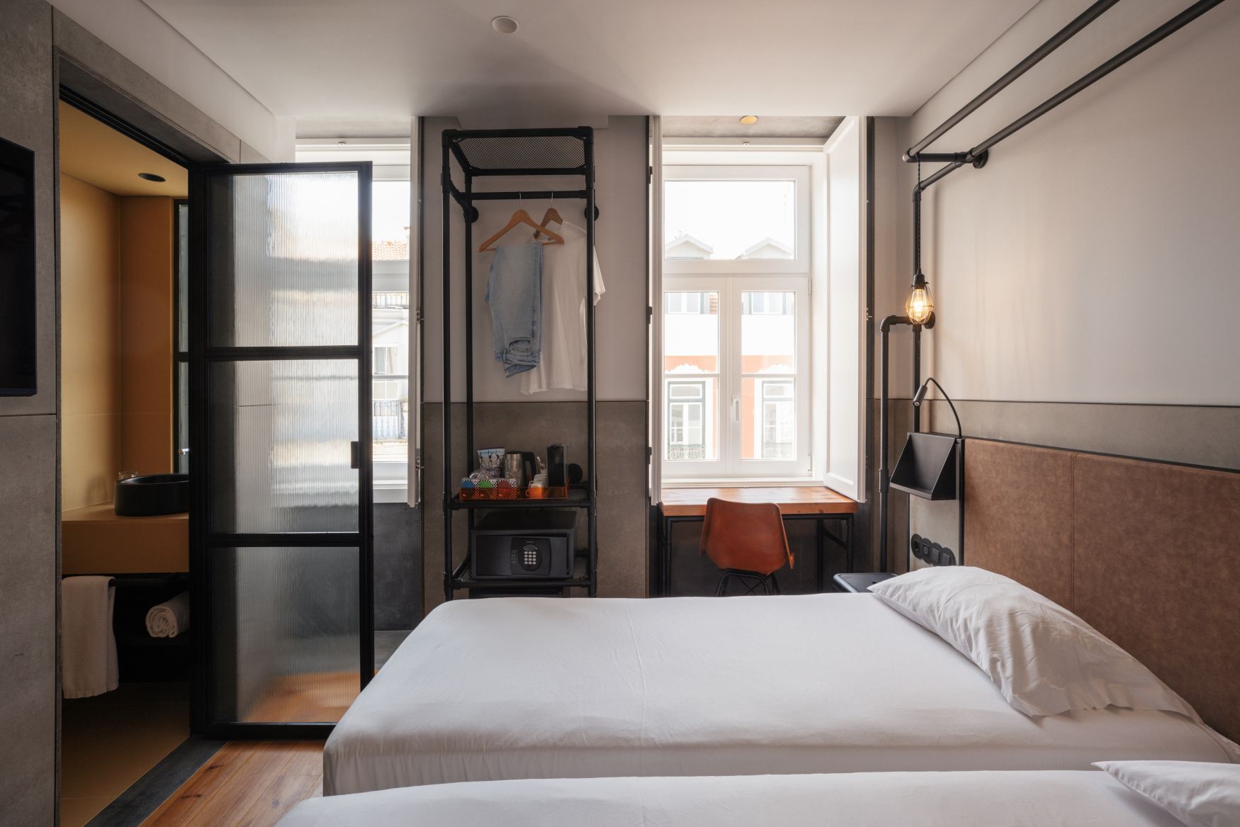 Double or Twin Superior