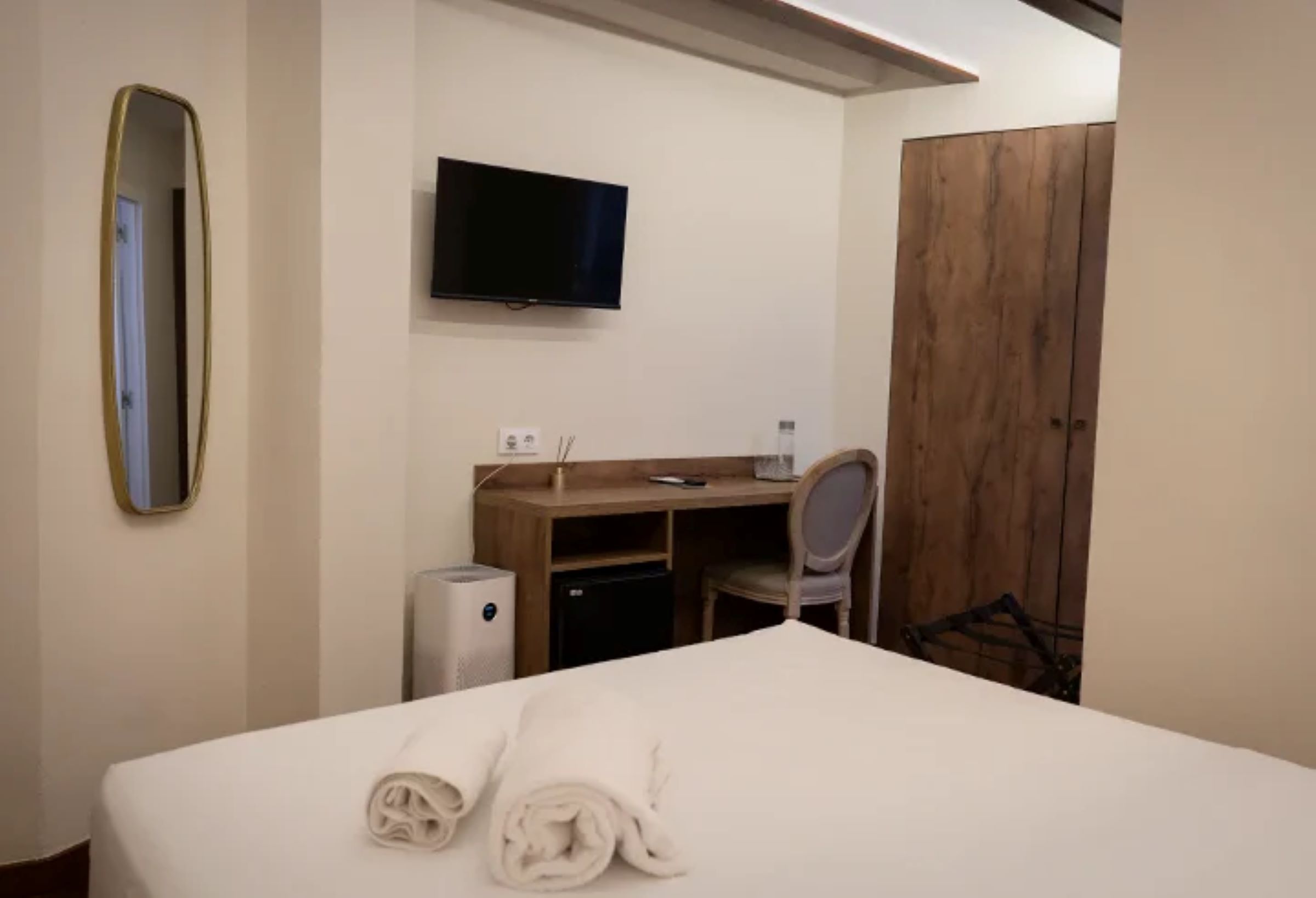 Double Single Economy