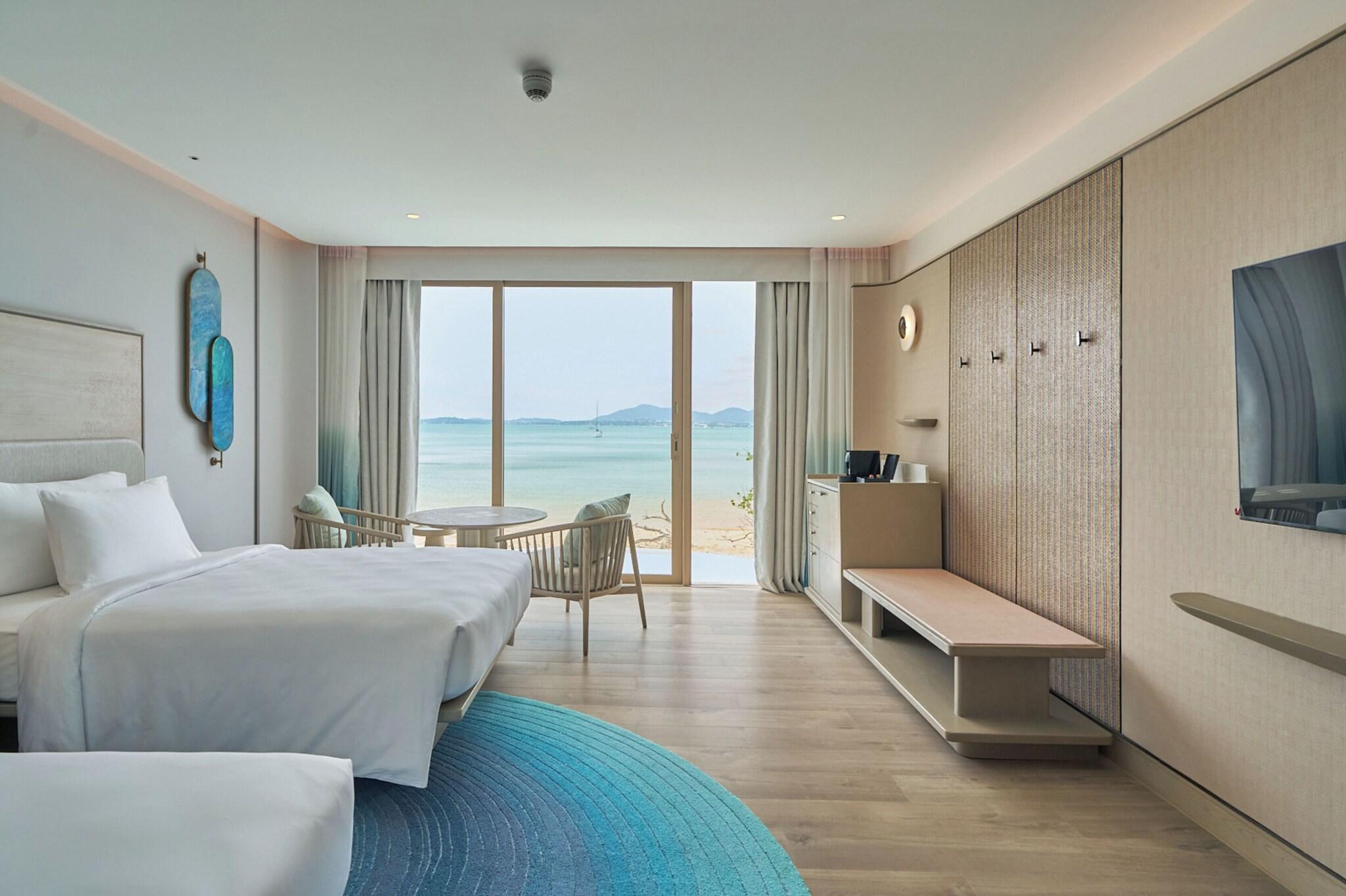 Double Ocean Front King Bed