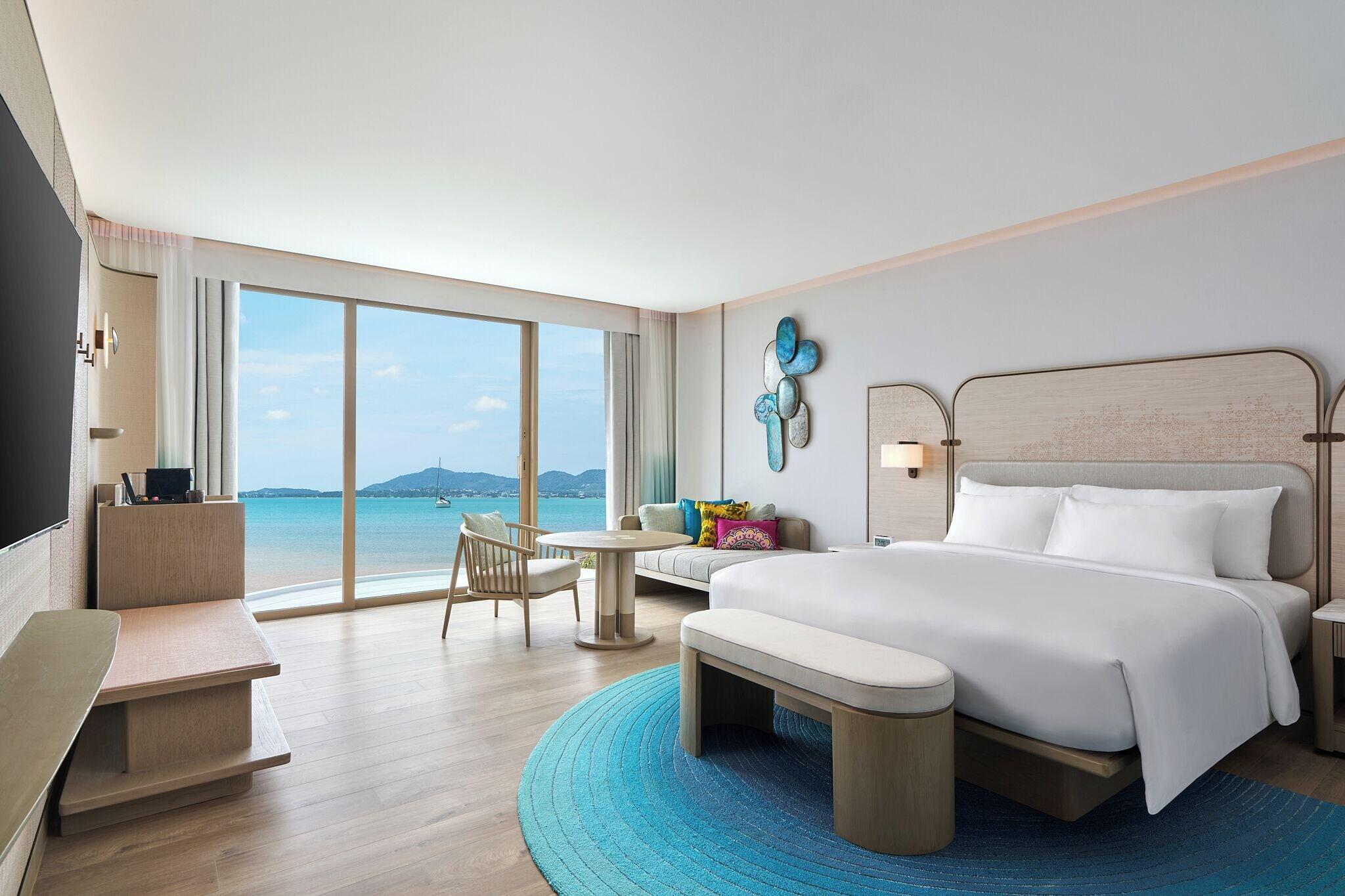 Double Ocean Front King Bed