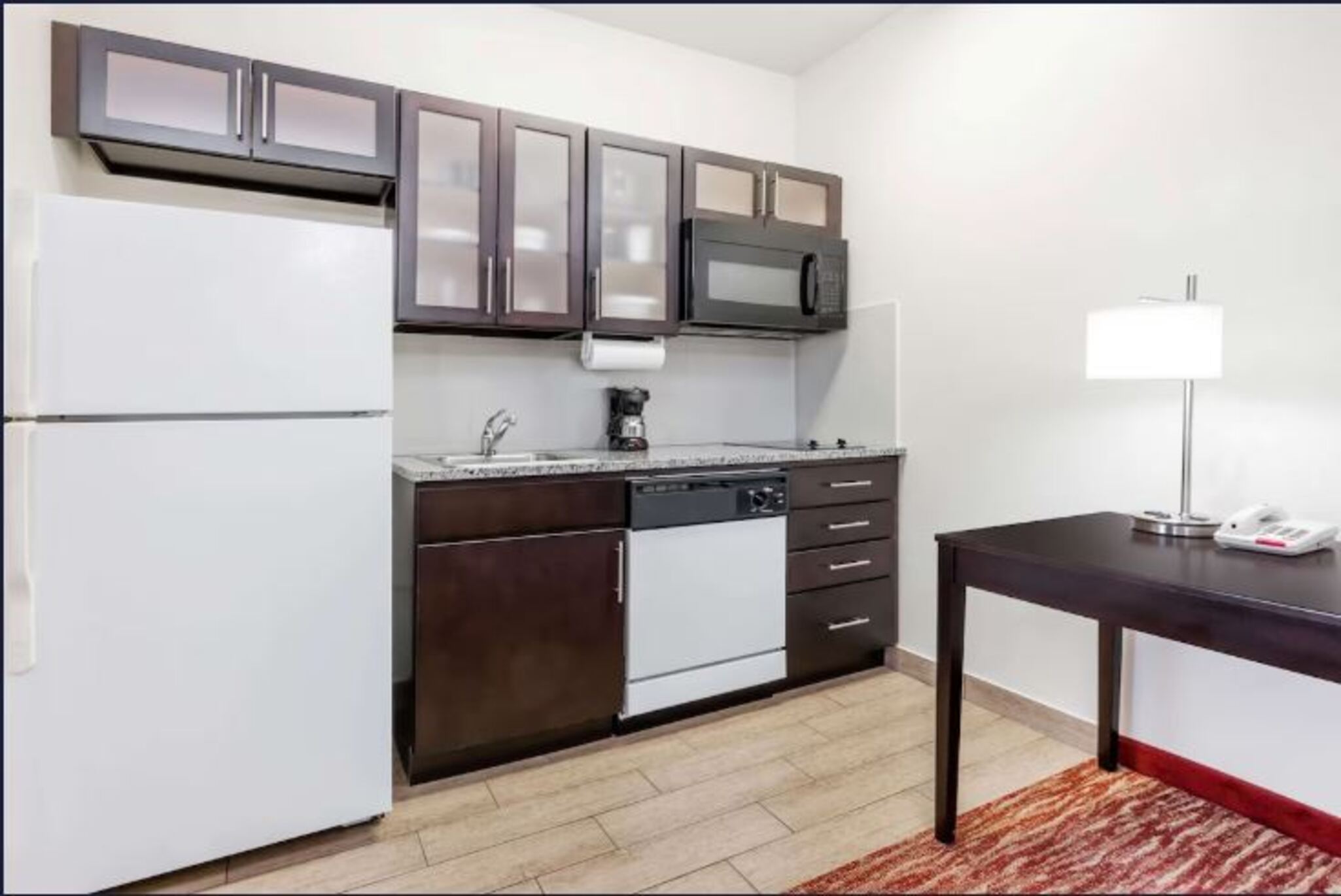 Suite Queen Size Bed