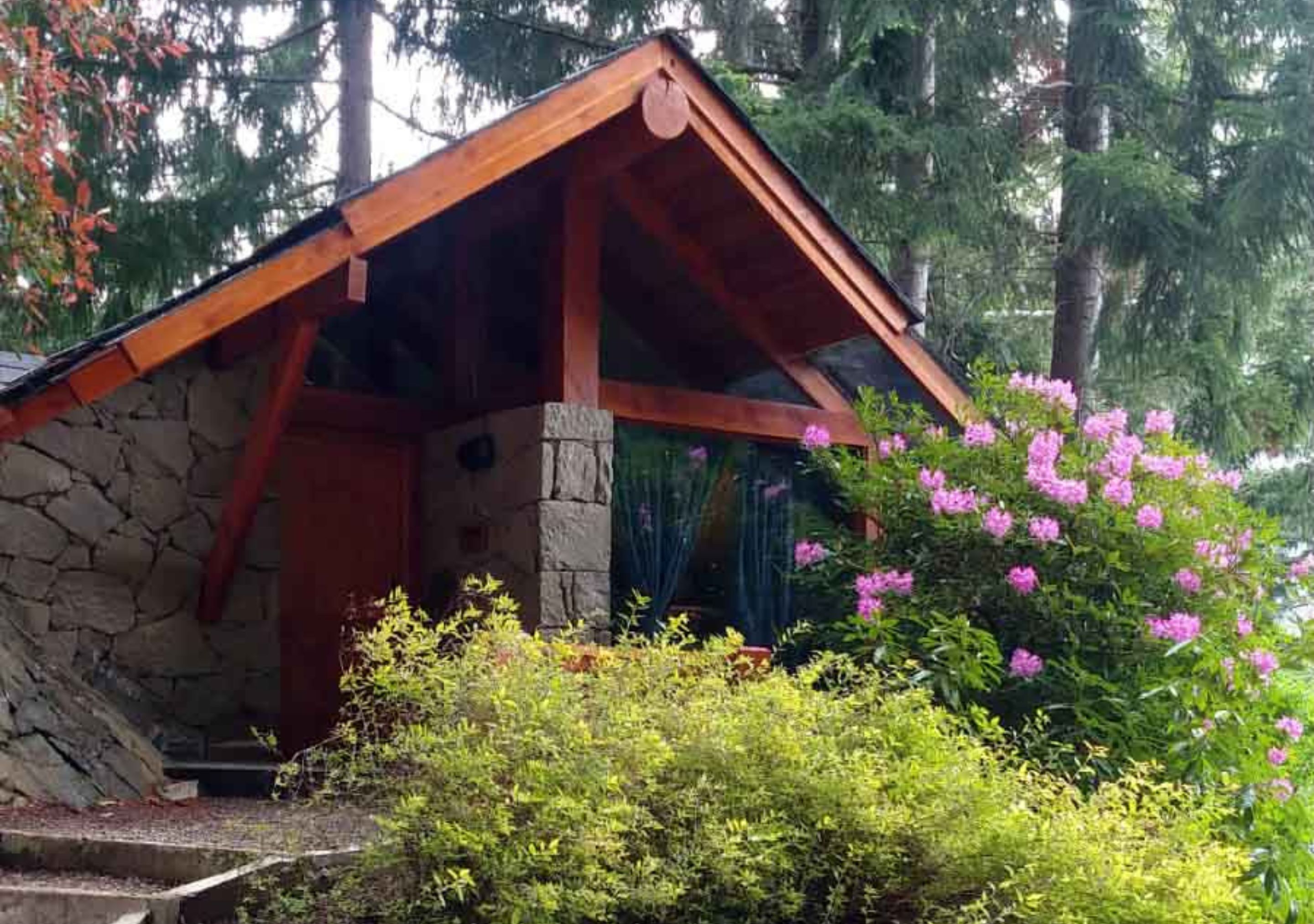 Bungalow Two Bedrooms Two Bathrooms