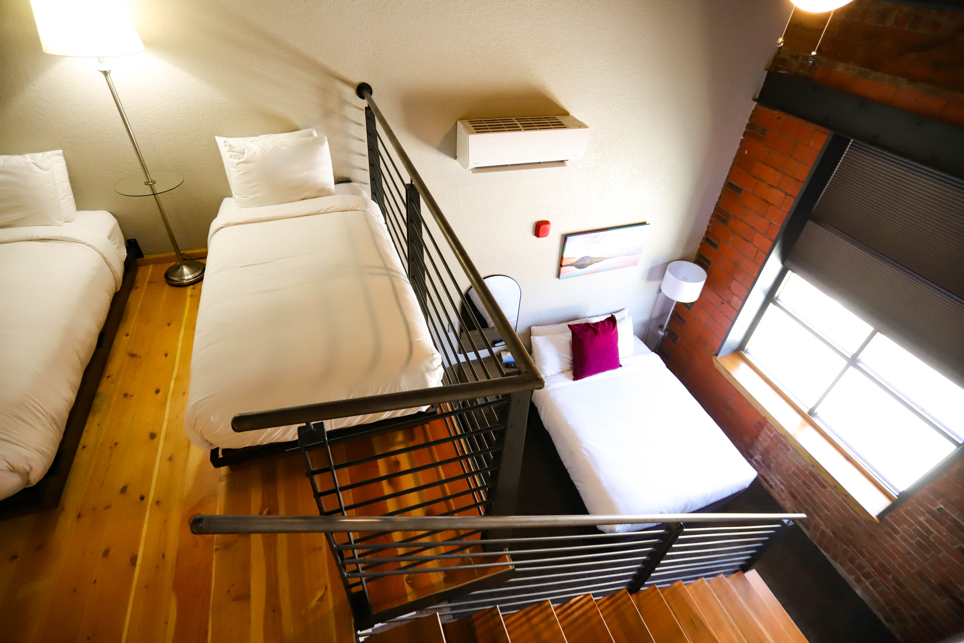 Double Single Deluxe Queen Bed