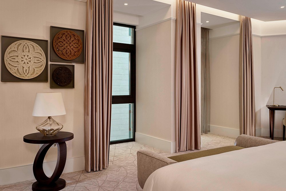 Studio King Size Bed