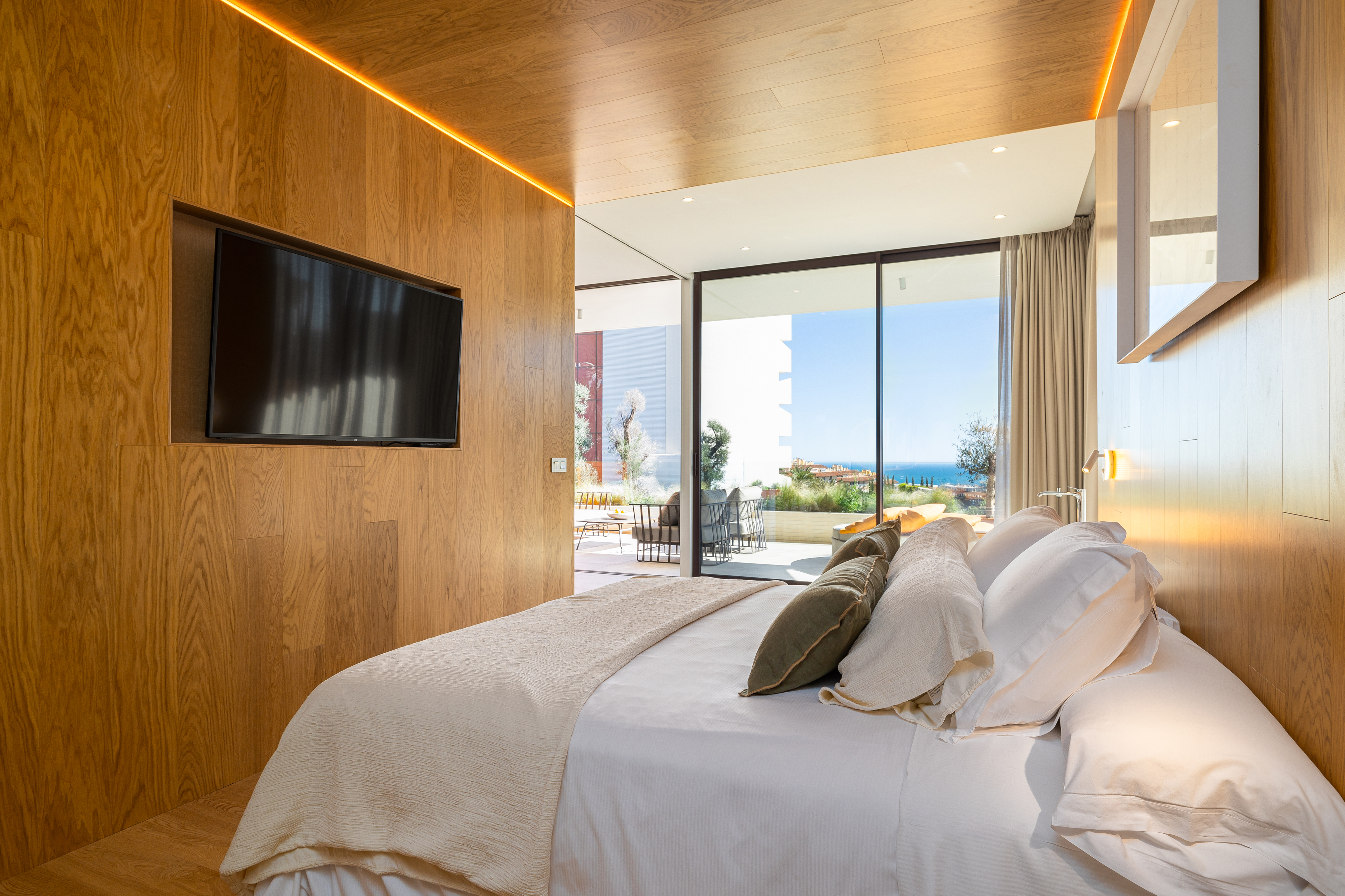 Suite Two Bedrooms Two Bathrooms