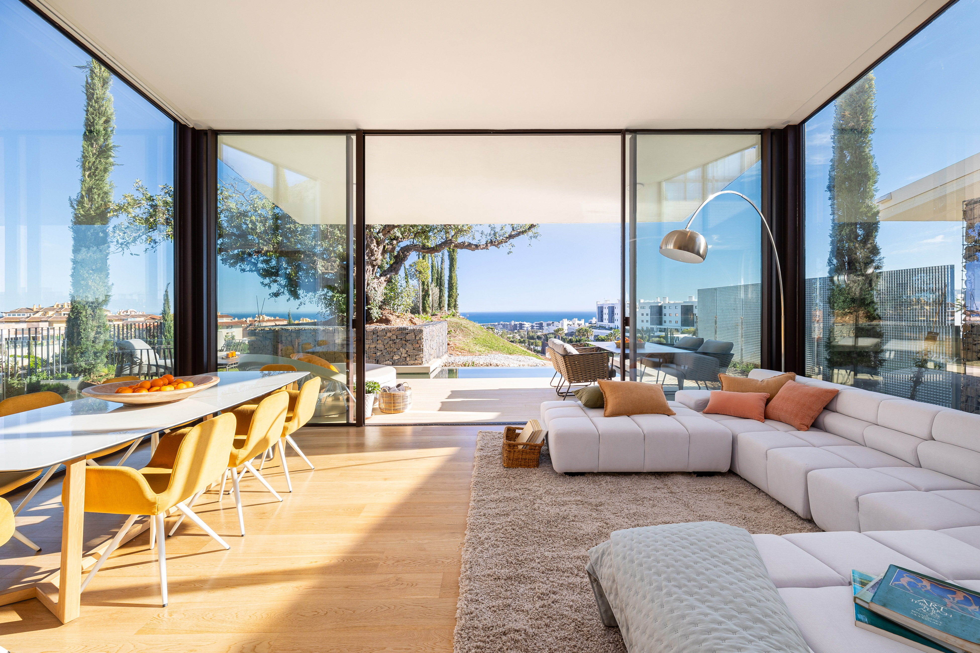 Villa Four Bedrooms Three Bathrooms