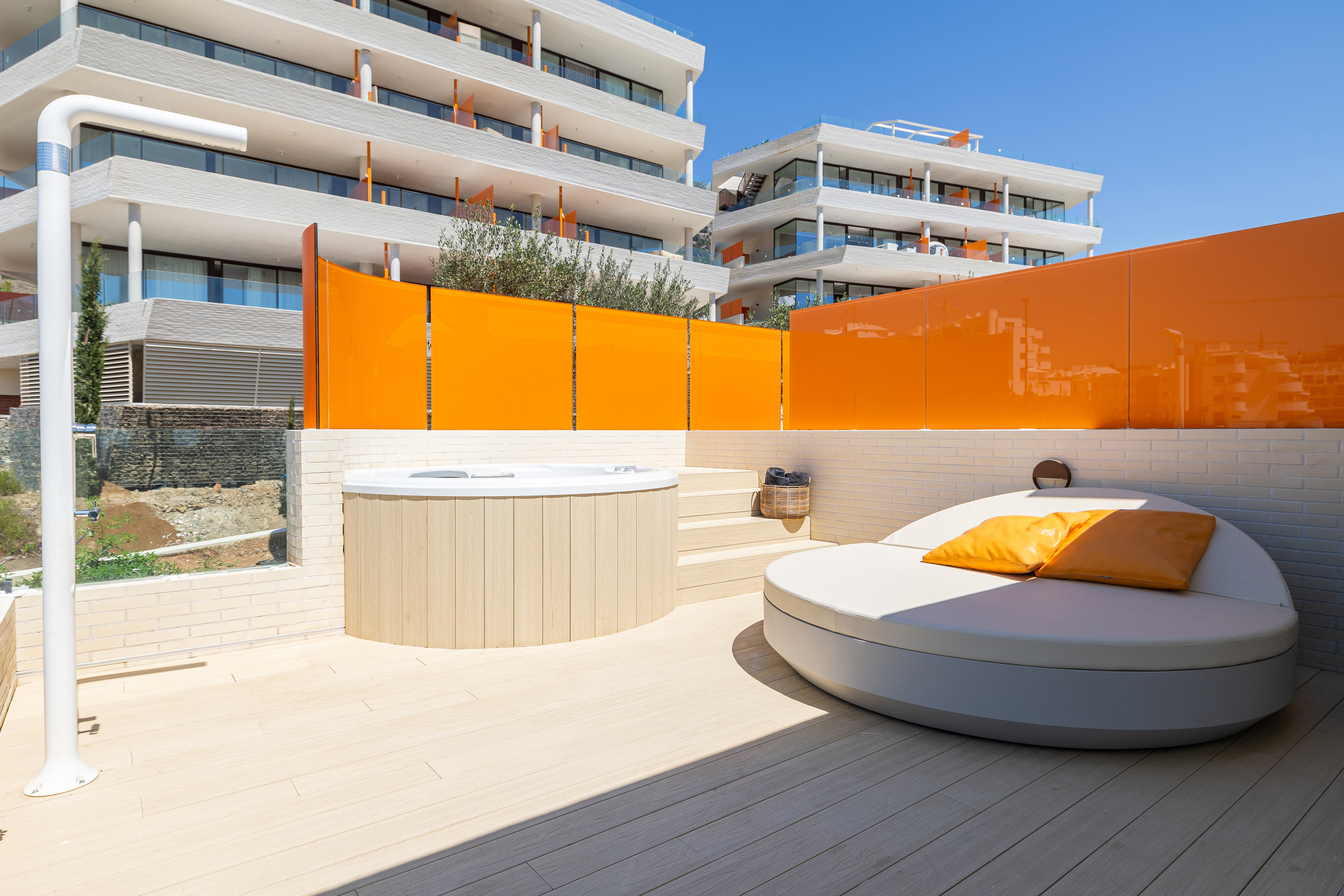 Studio Deluxe One Bed