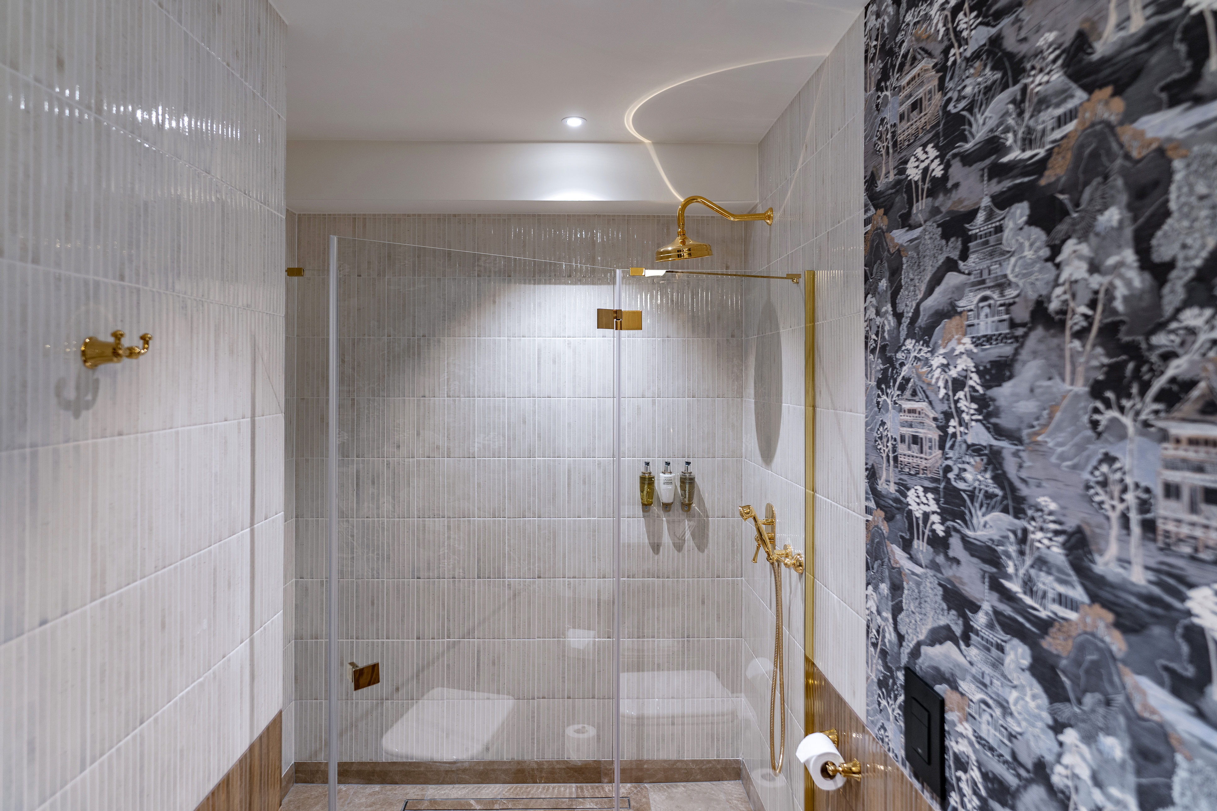 Double Deluxe One Bed