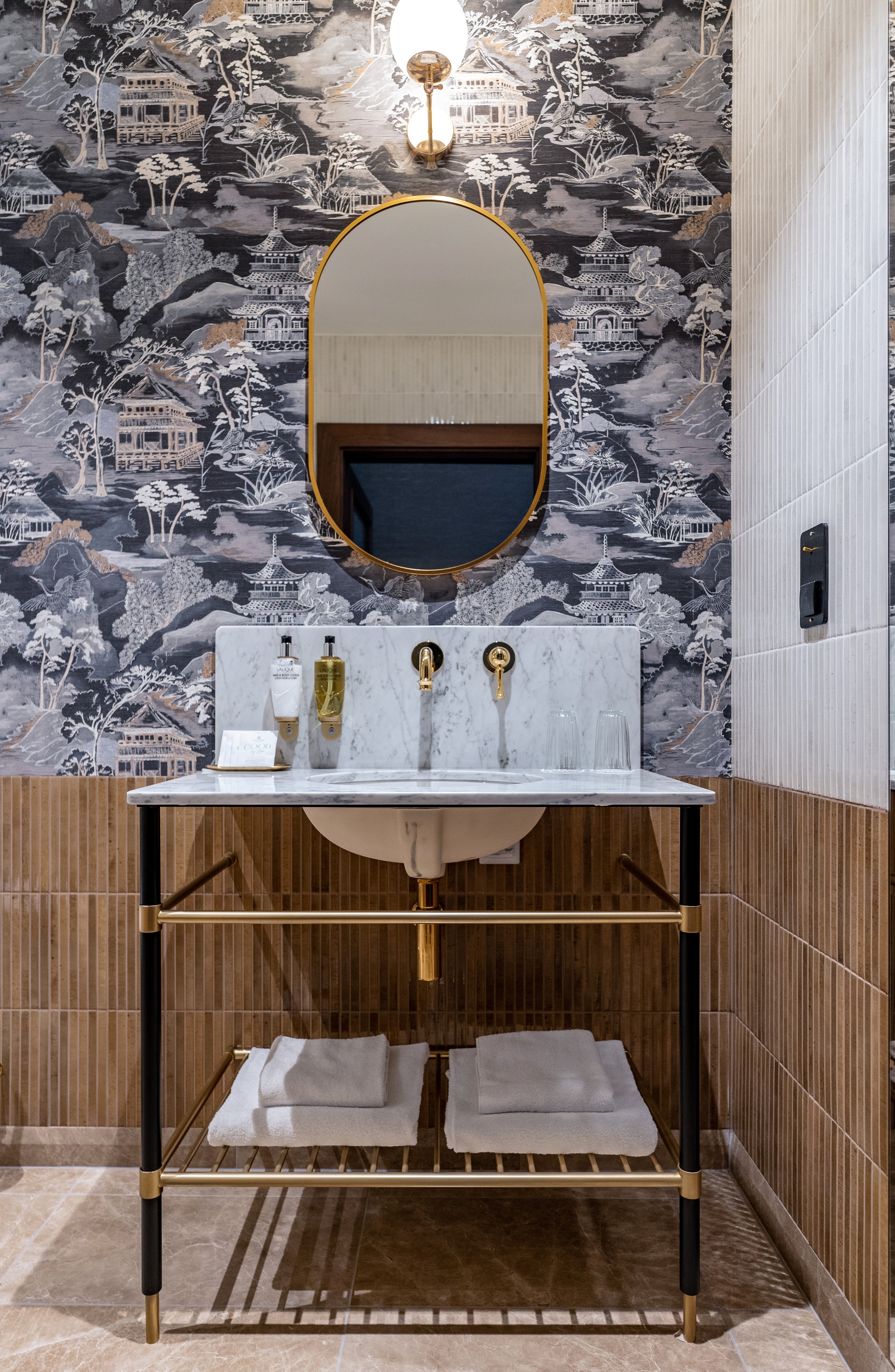 Double Single Deluxe One Bed