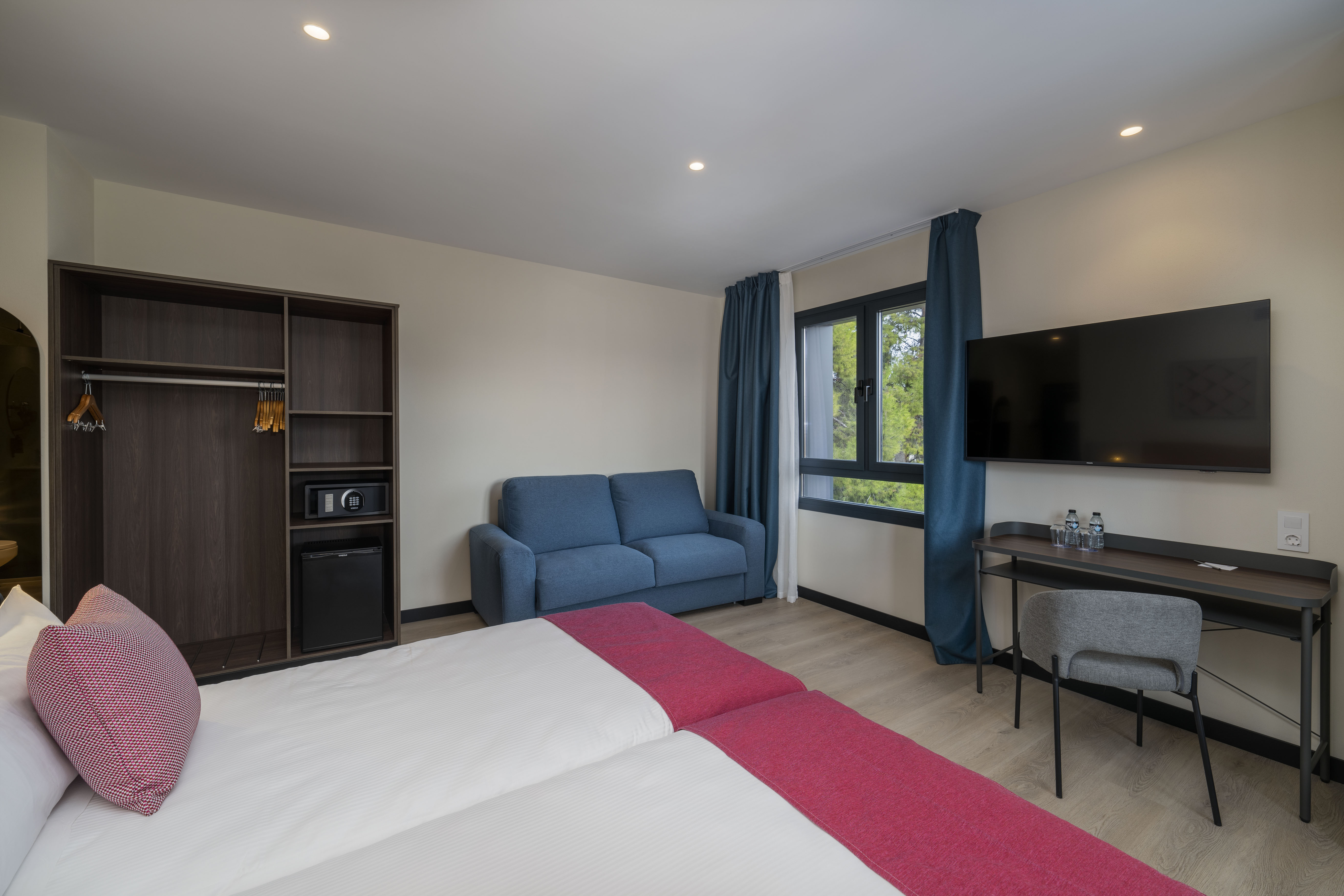 Double or Twin Superior