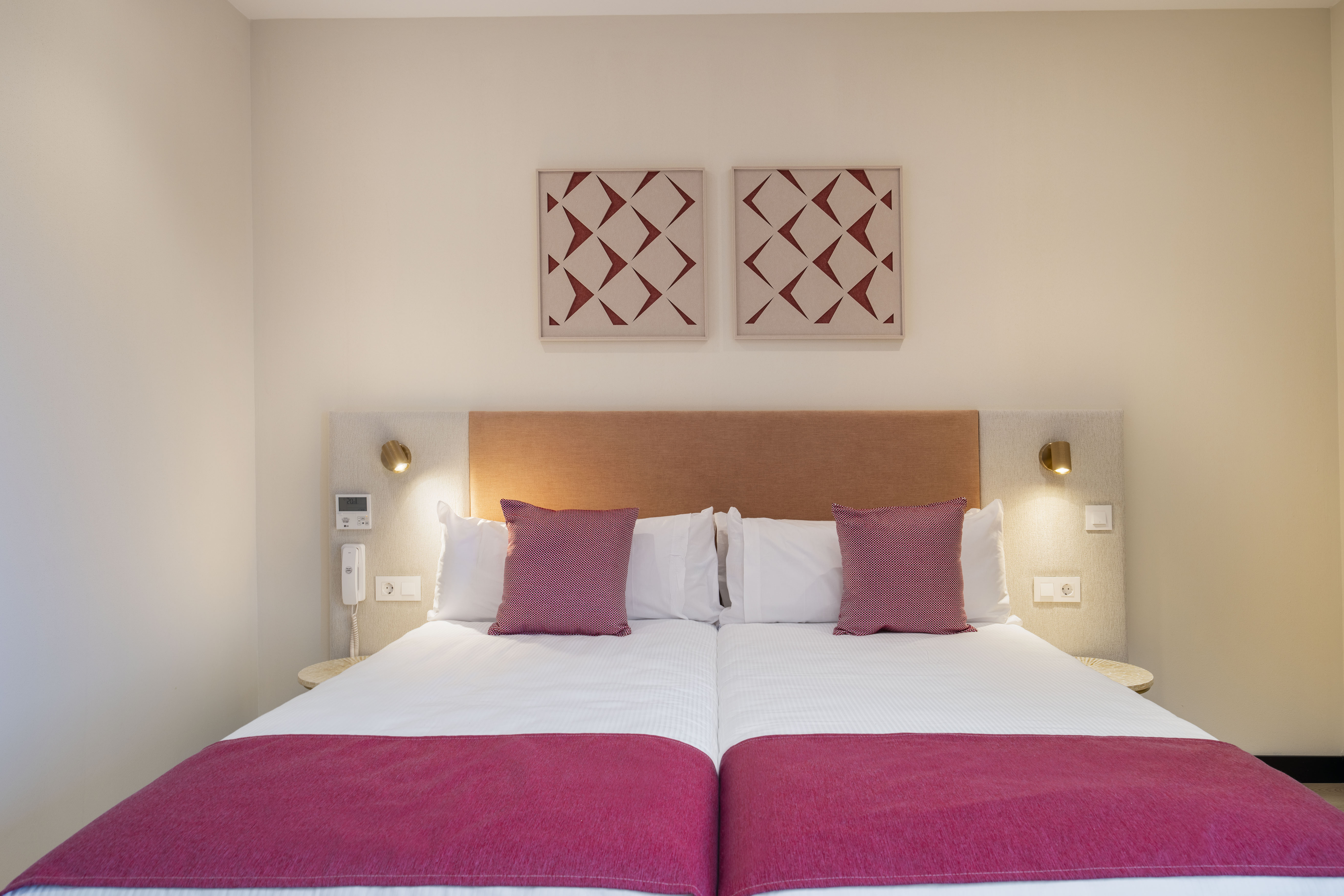 Double or Twin Standard