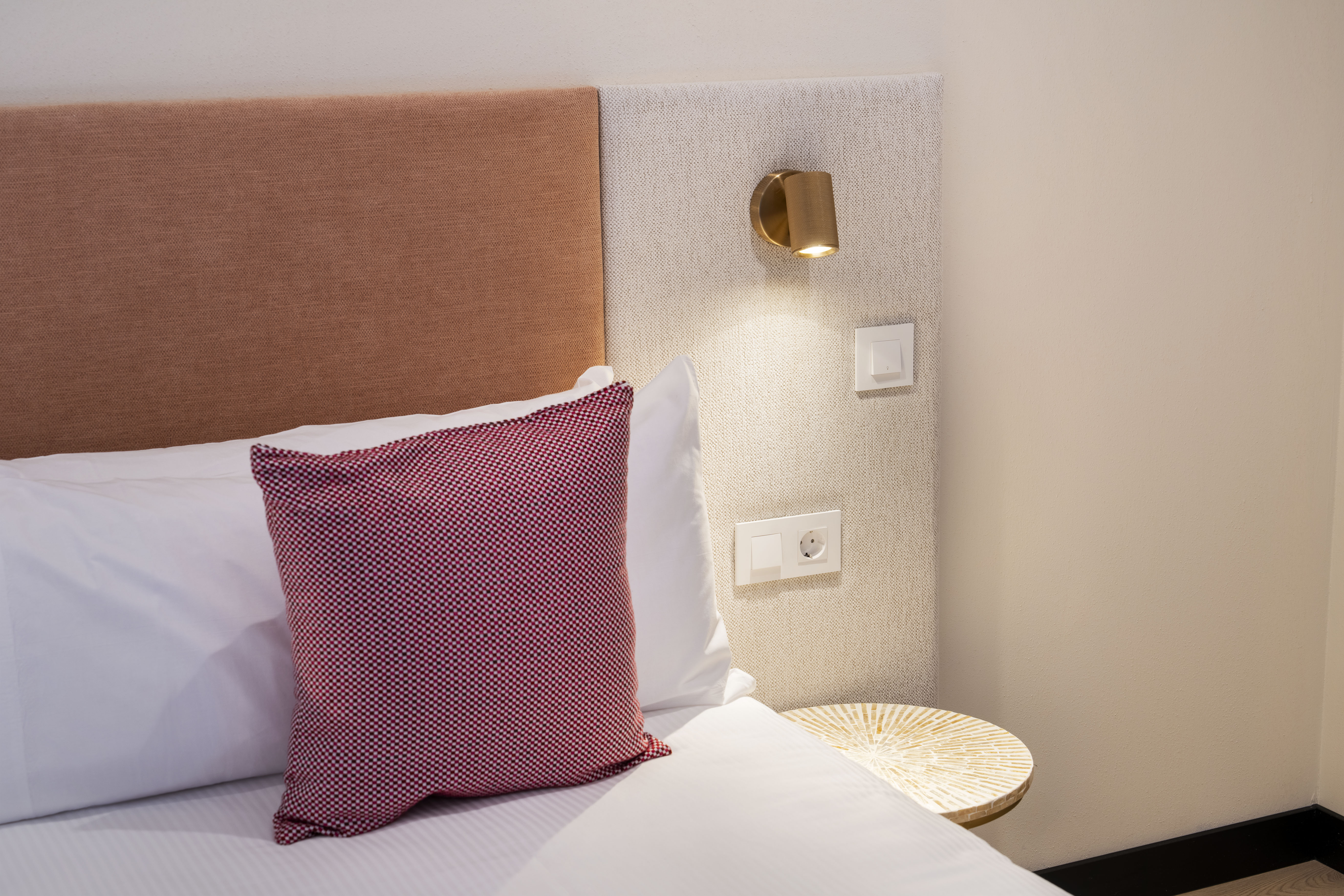 Double or Twin Standard