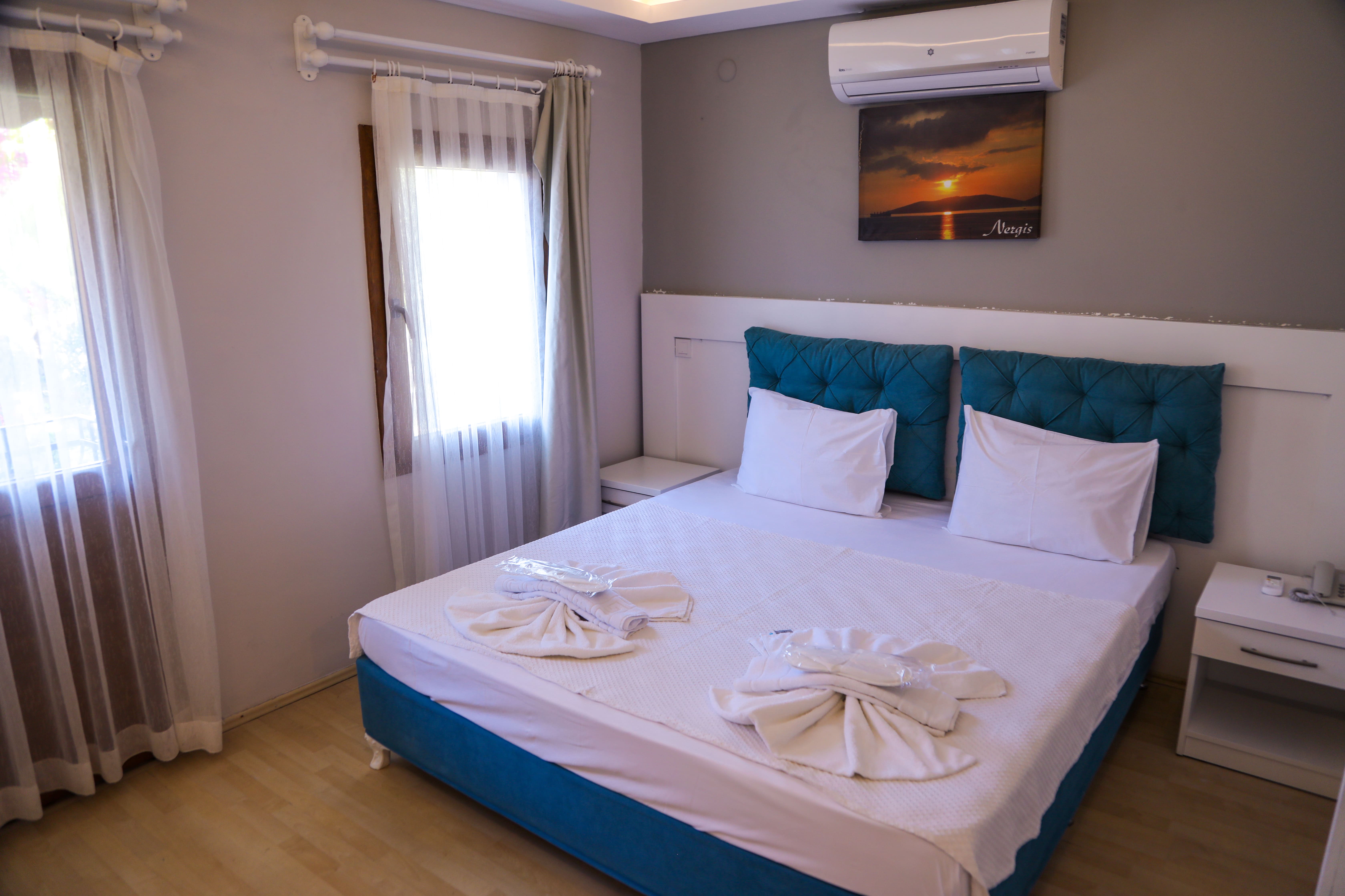 Double or Twin Standard