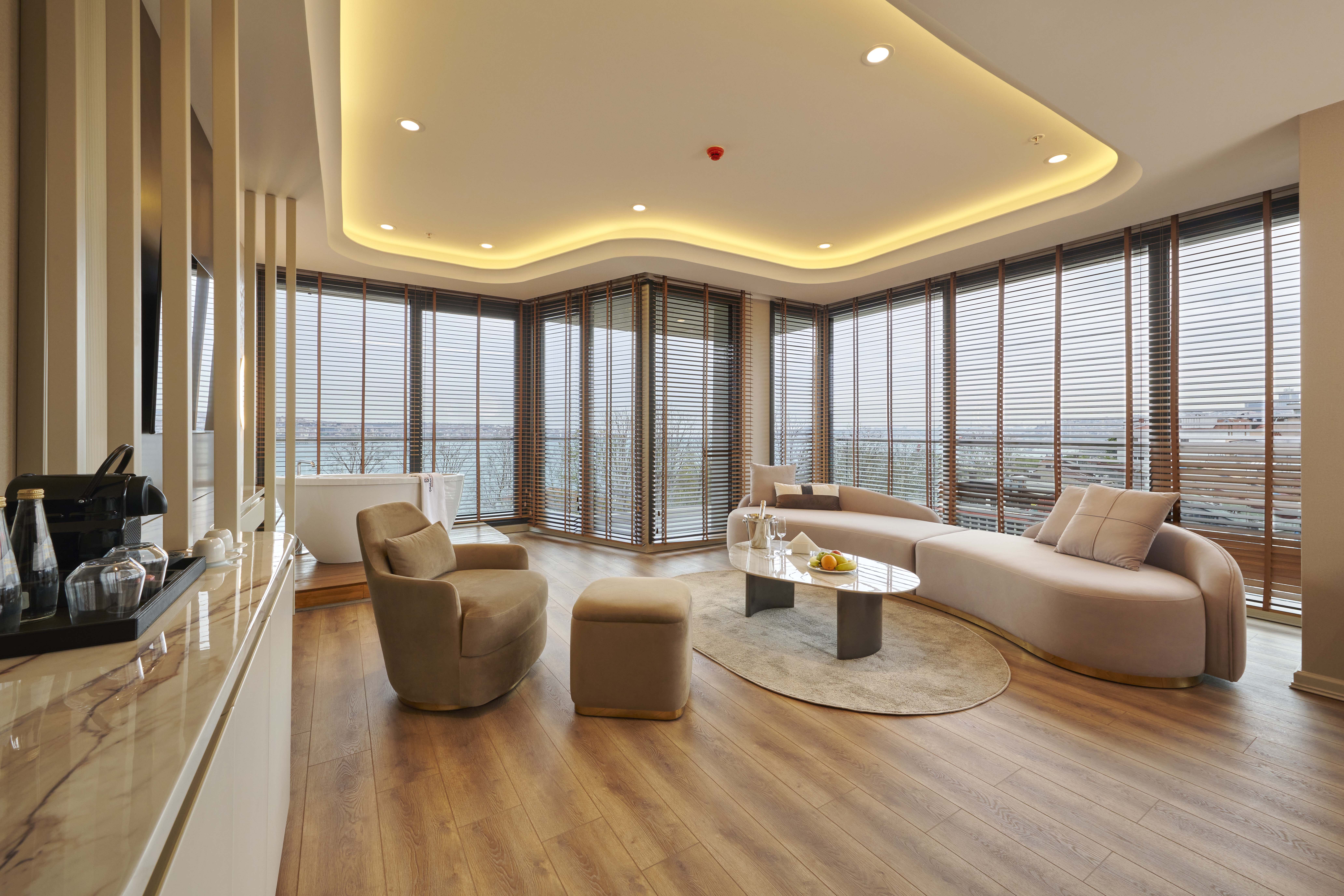 Suite Sea View with Balcony