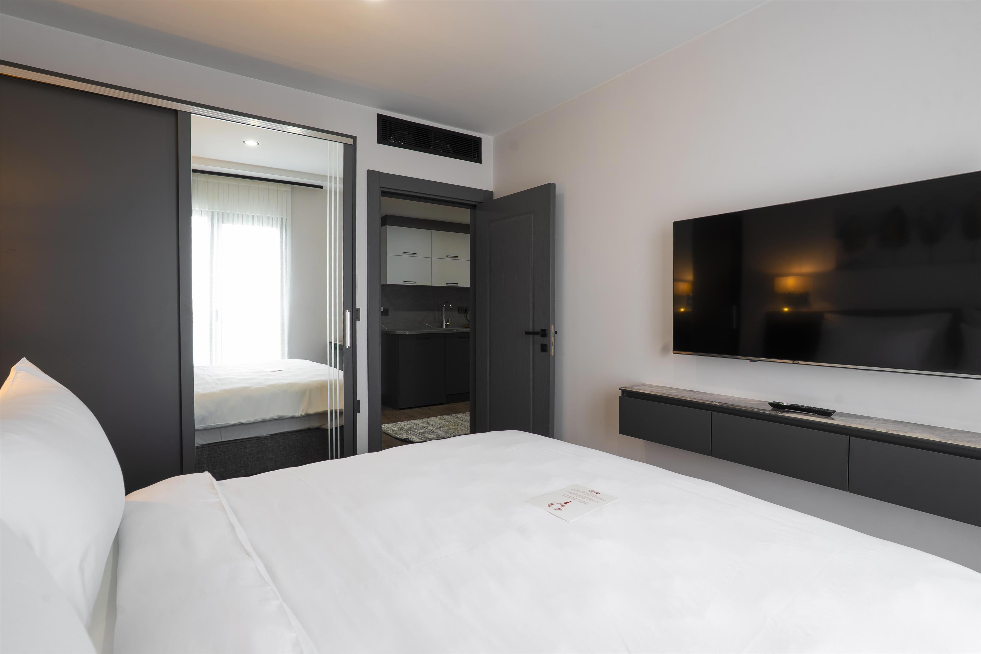 Suite Two Bedrooms