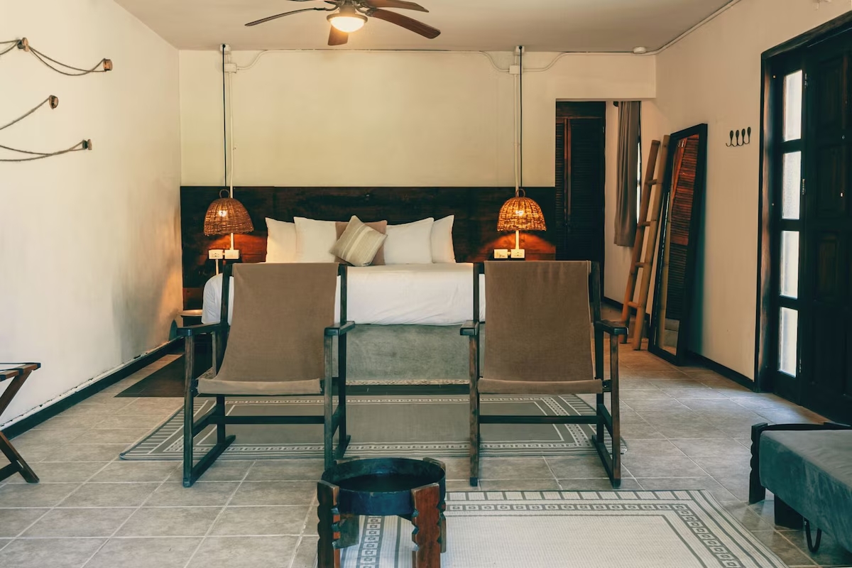 Double Partial Ocean View King Bed