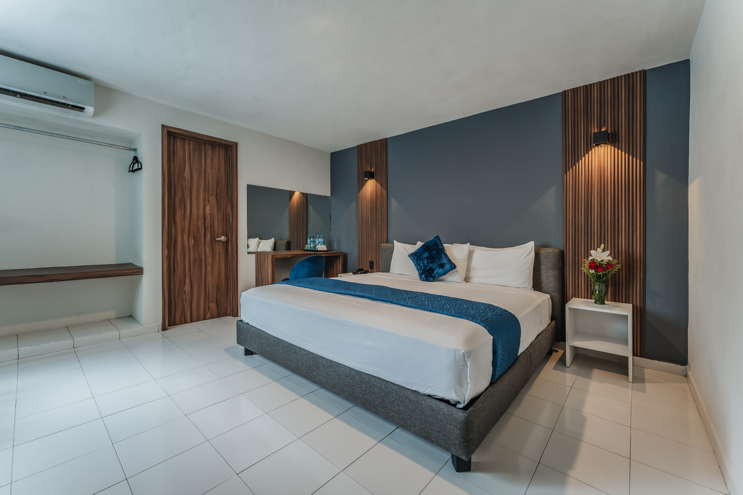 Double Deluxe King Bed