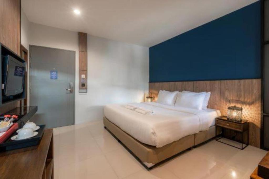 Double Superior with Double Bed