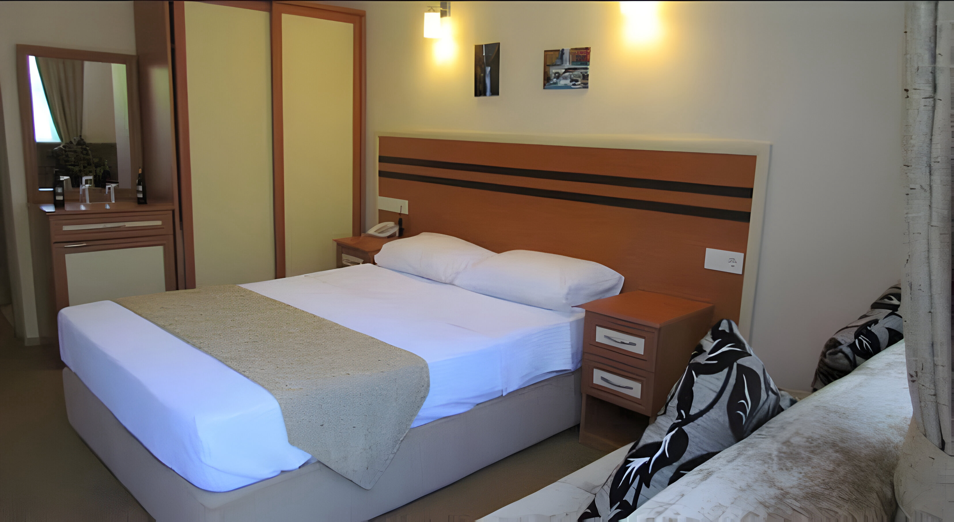 Double or Twin Standard