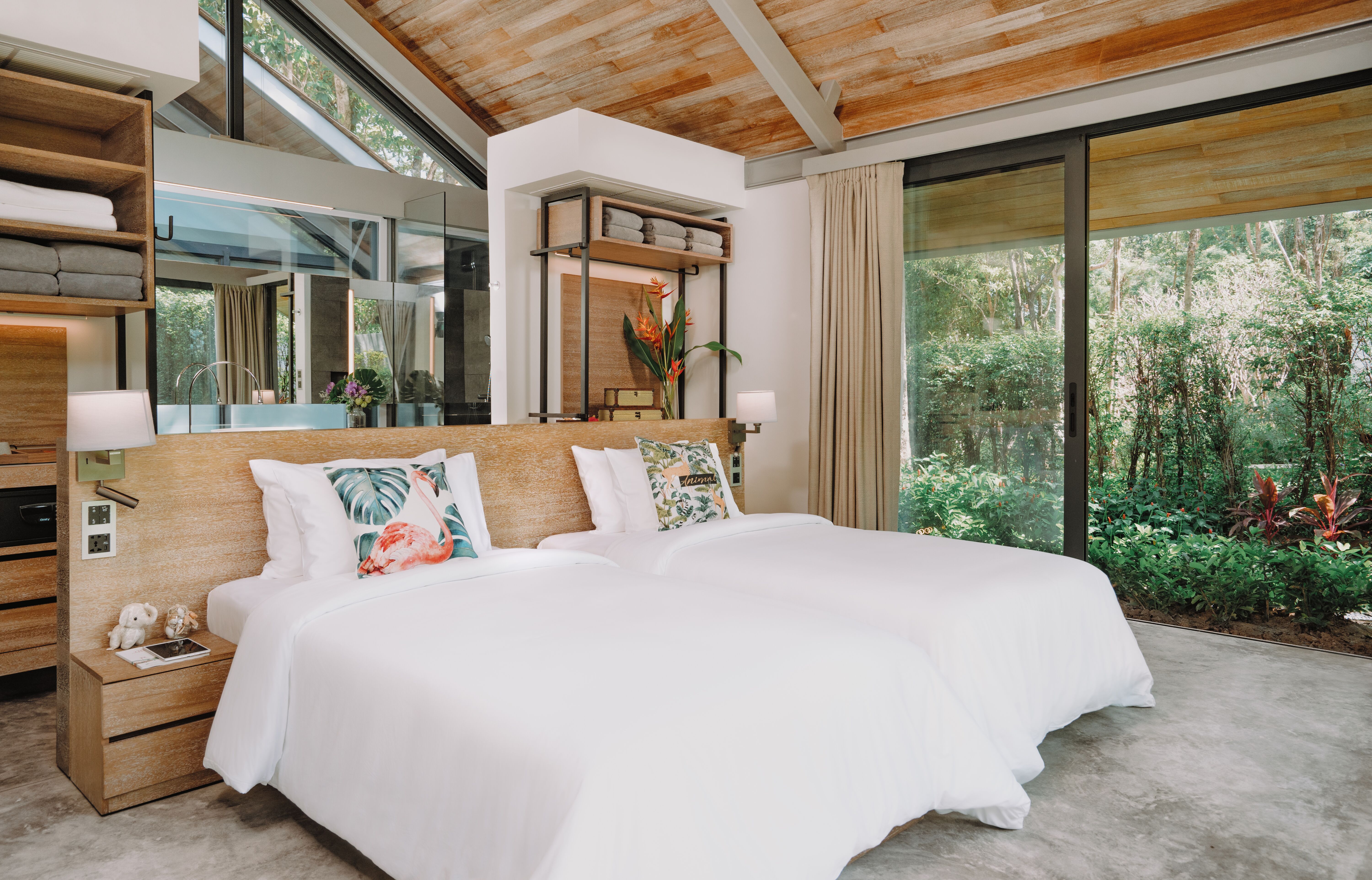 Villa Three Bedrooms Three Bathrooms