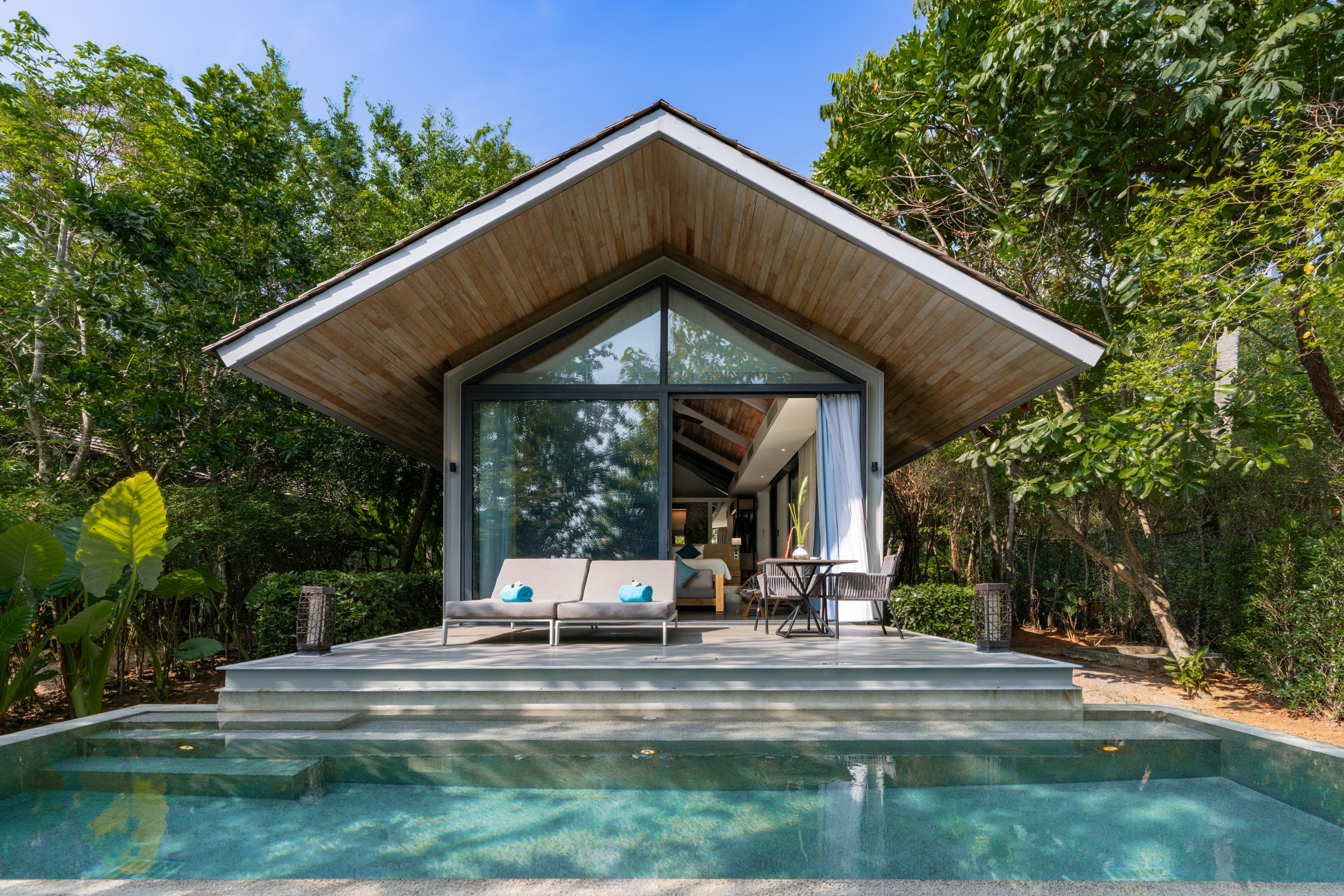 Junior Suite Pool View