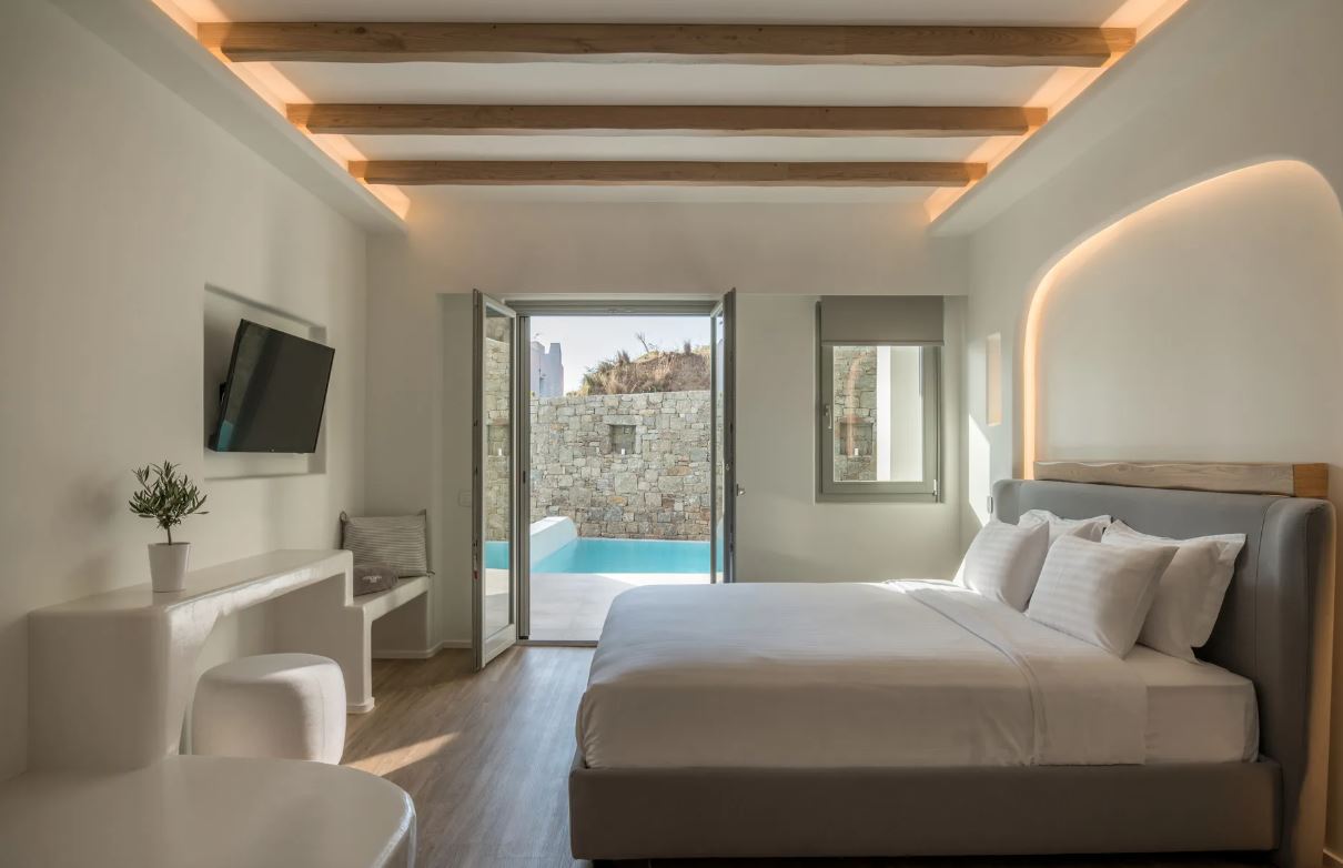 Junior Suite with Private Pool