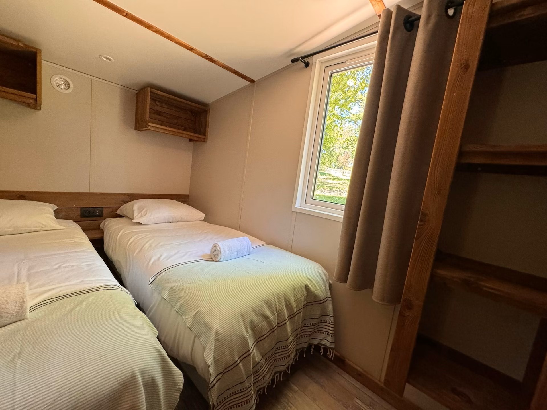 Bungalow Three Bedrooms Two Bathrooms