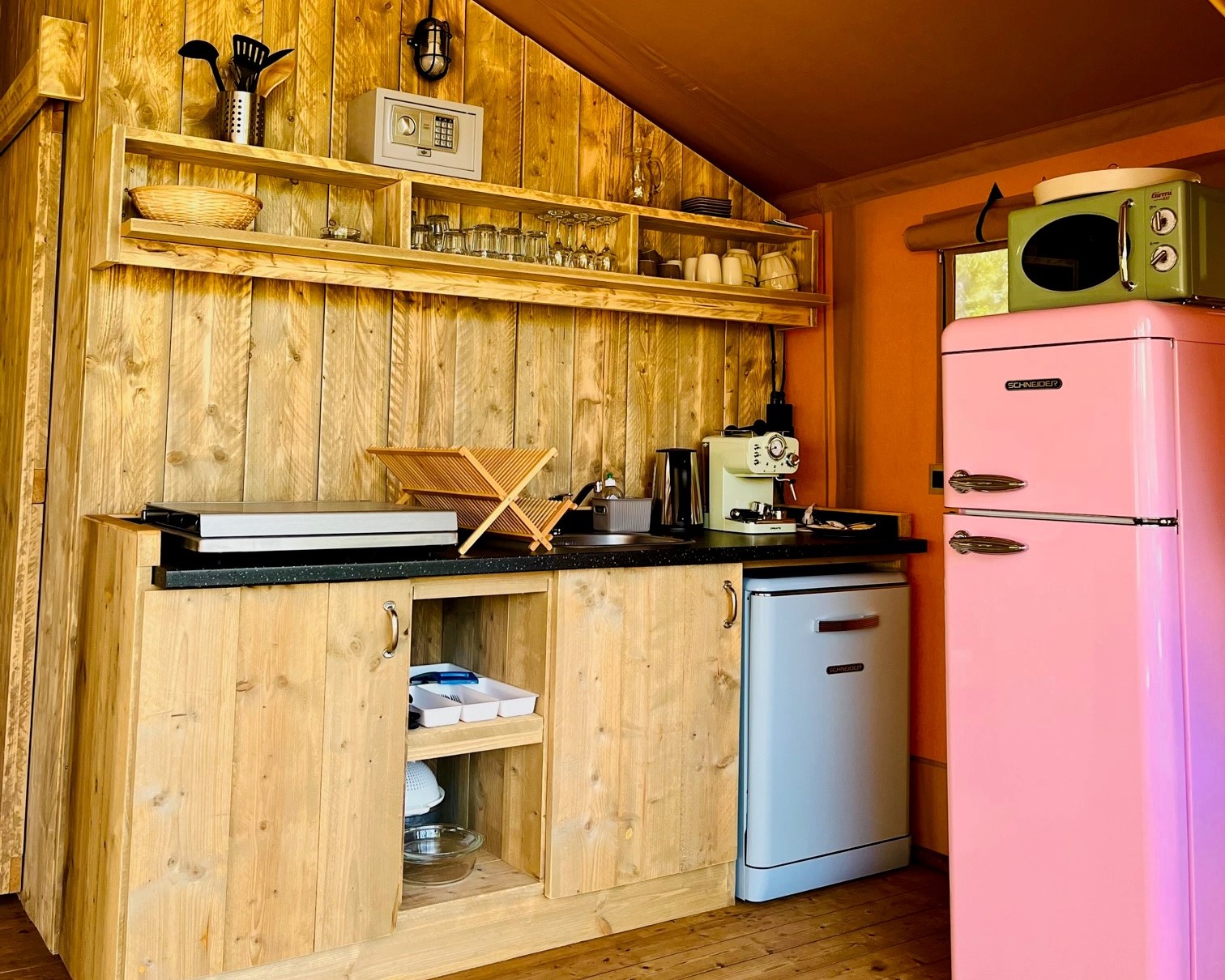 Bungalow Two Bedrooms One Bathroom