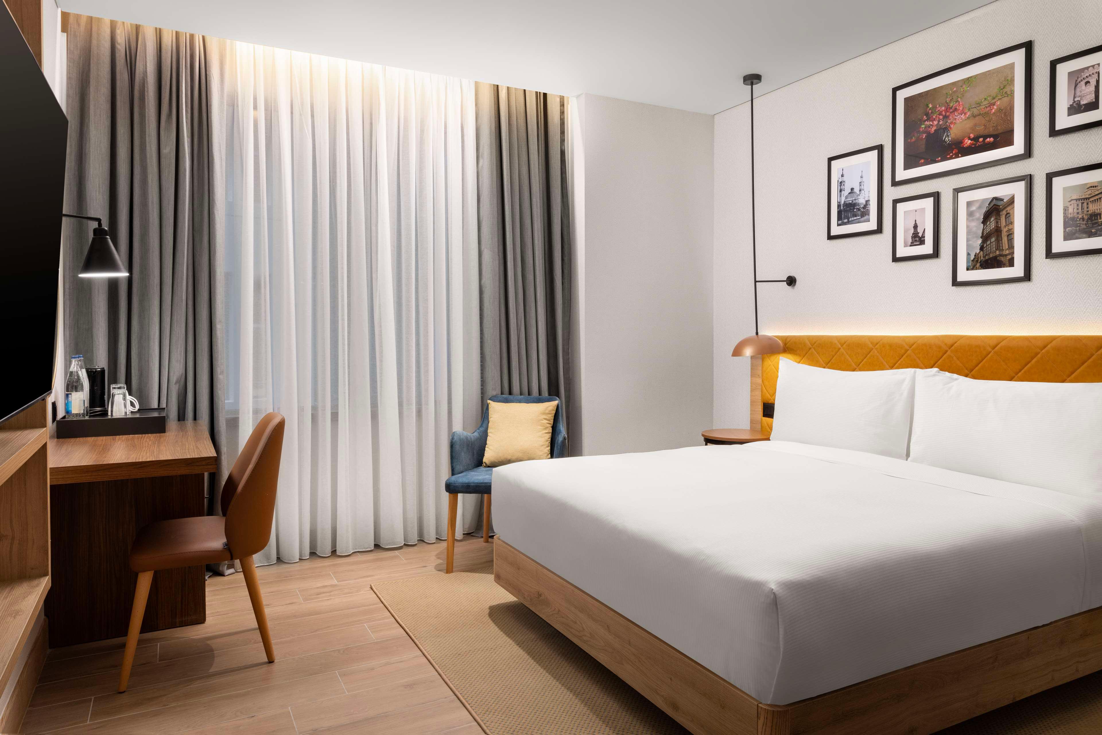 Double Accessible King Size Bed