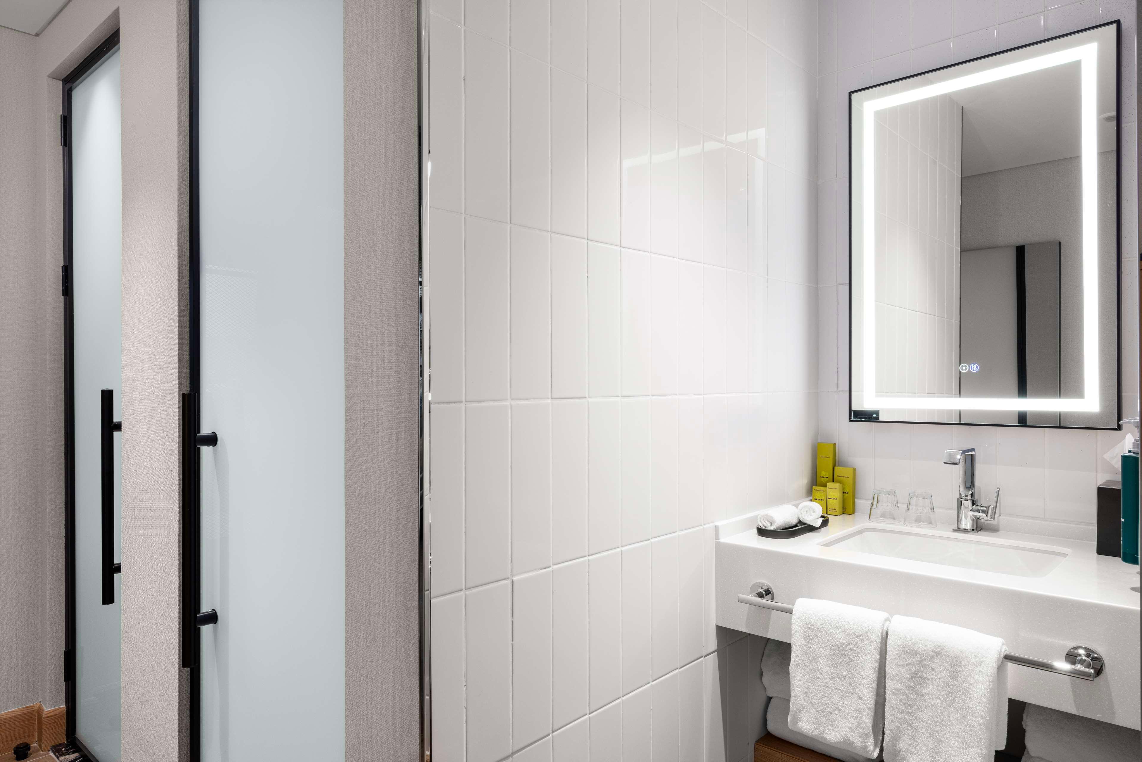 Family Room King Size Bed