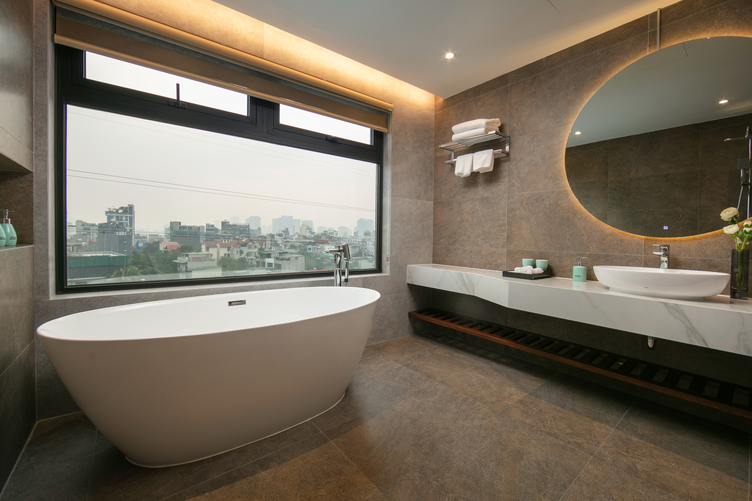 Junior Suite City View One Bedroom