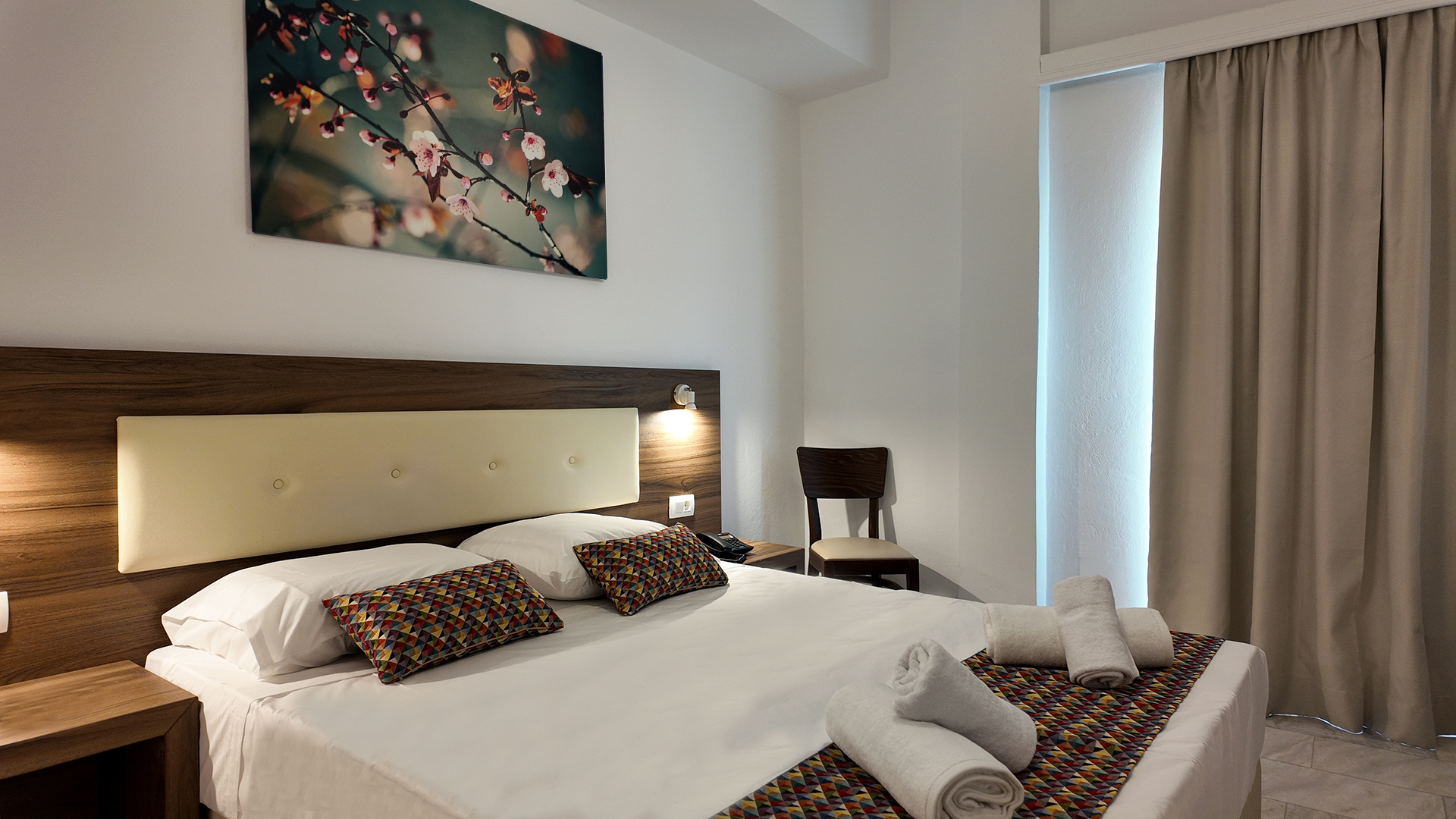 Single Partial Sea View