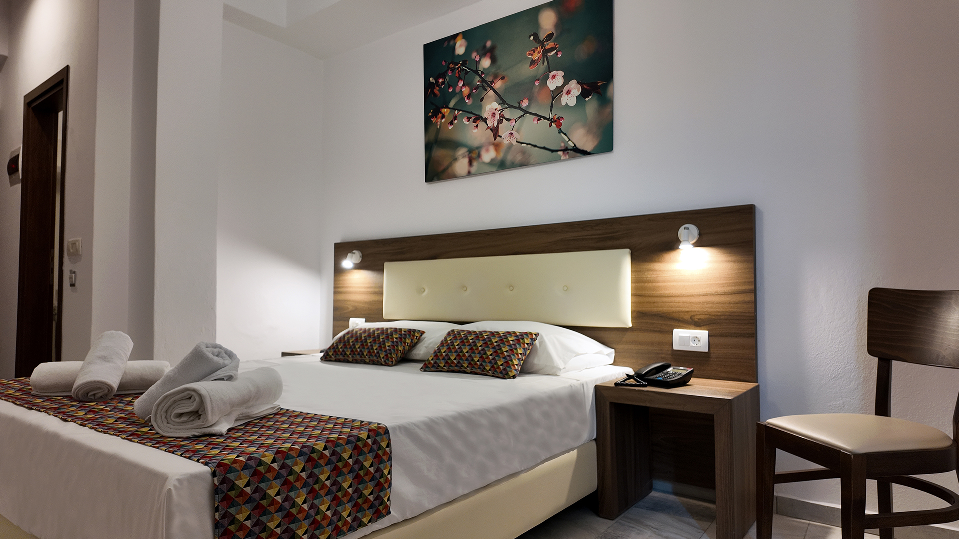 Double or Twin Side Sea View