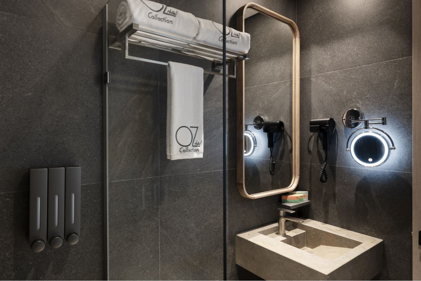 Junior Suite King Size Bed