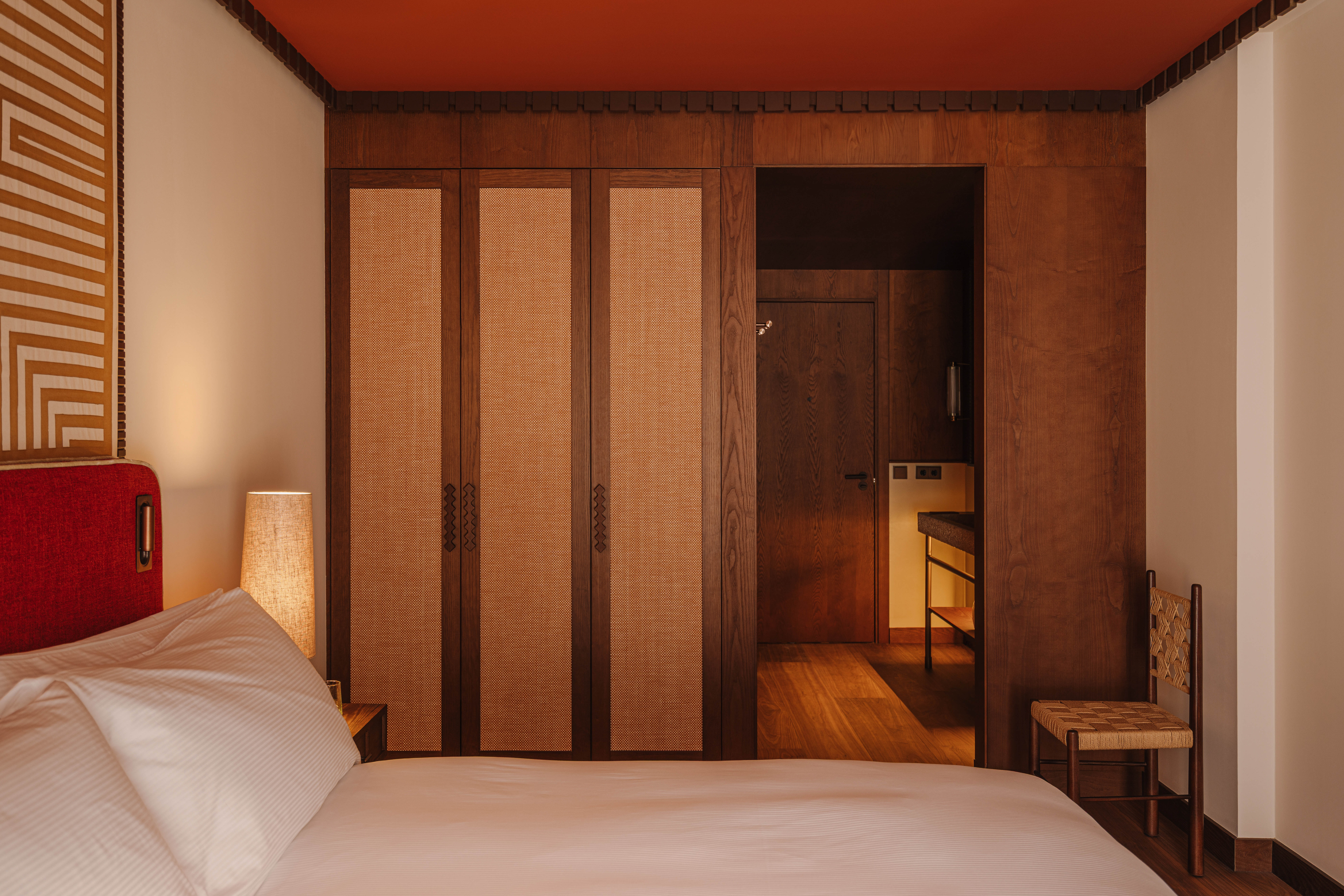 Double King Size Bed