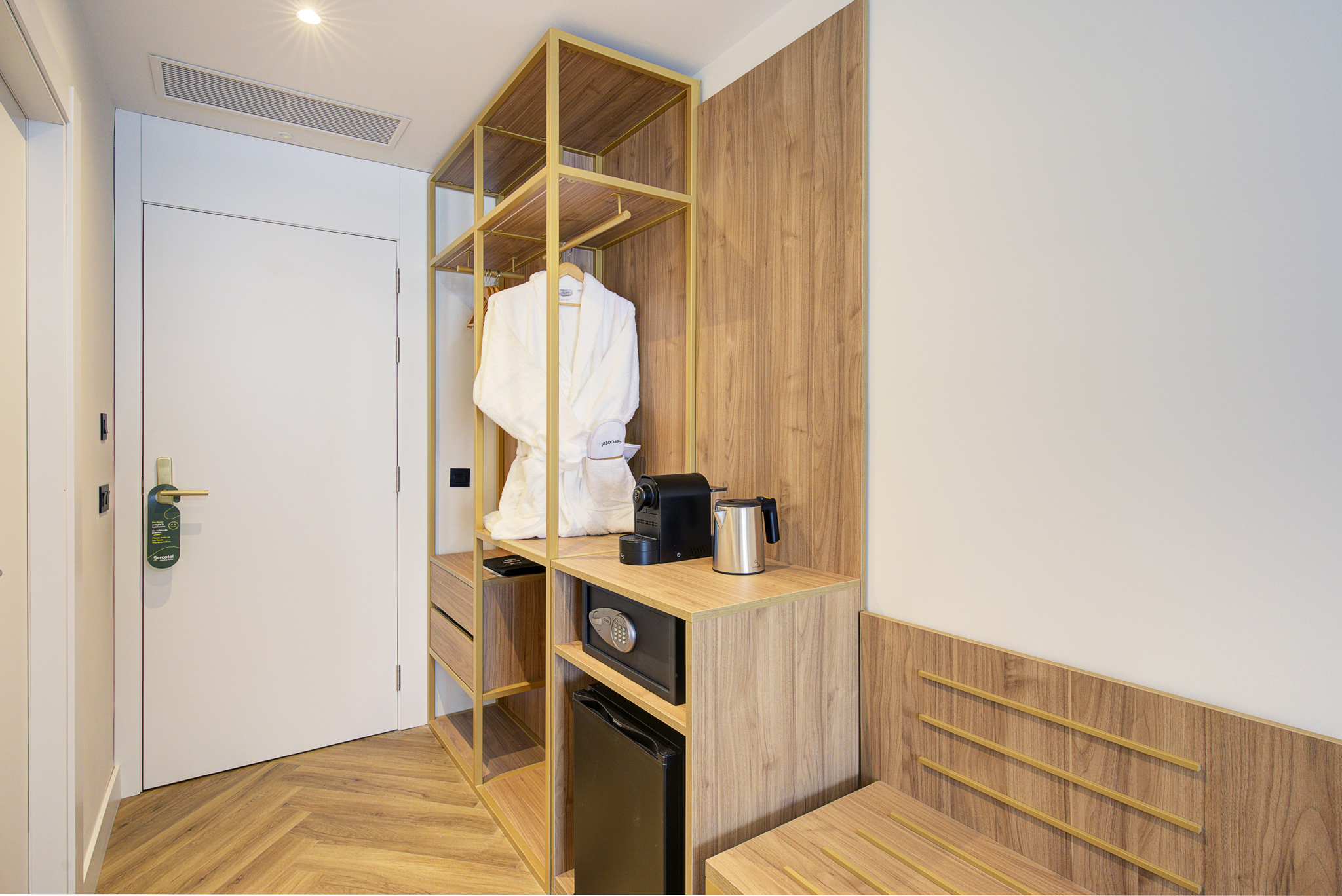 Double Single Superior with Views