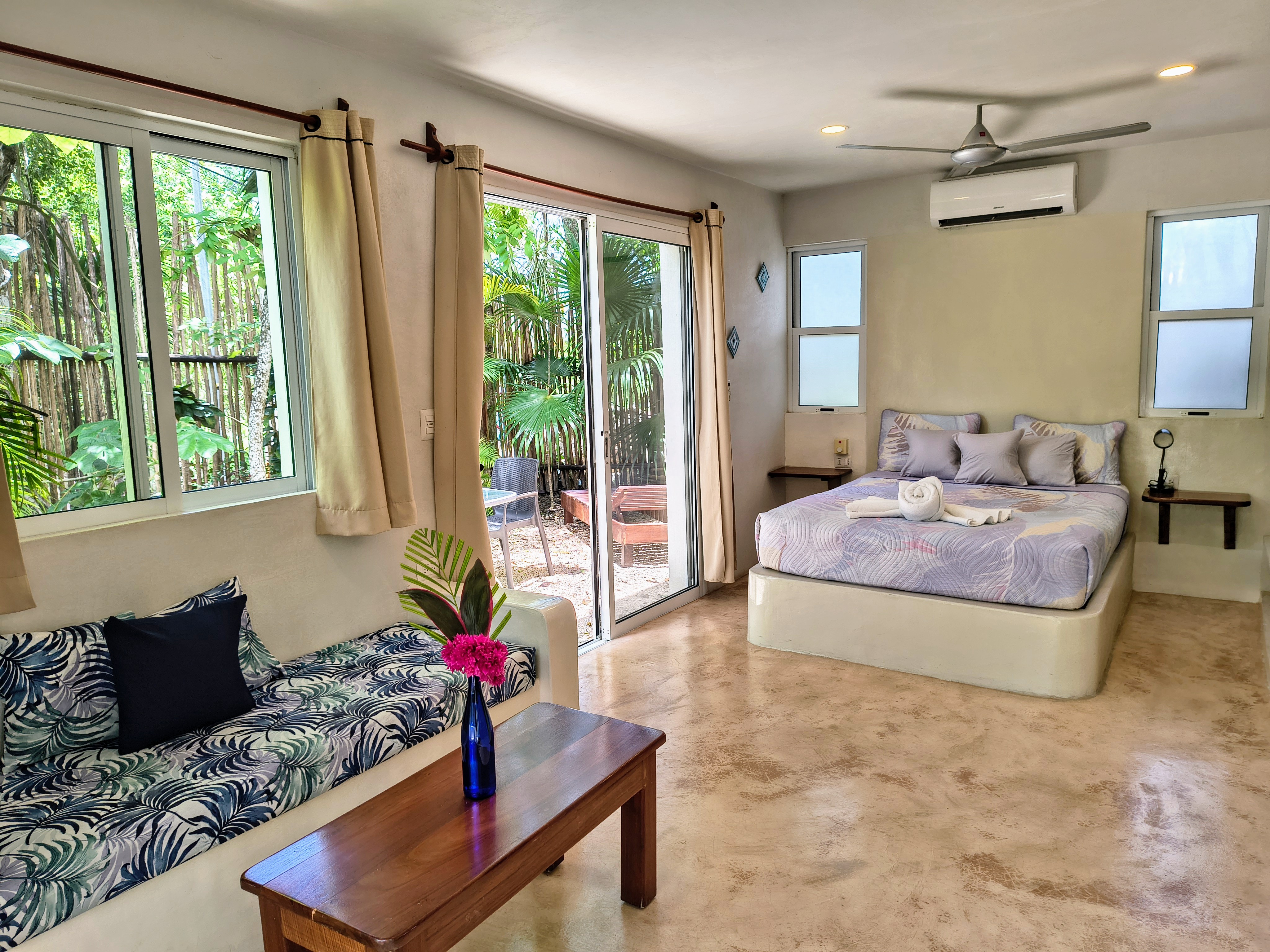 Suite Queen Size Bed