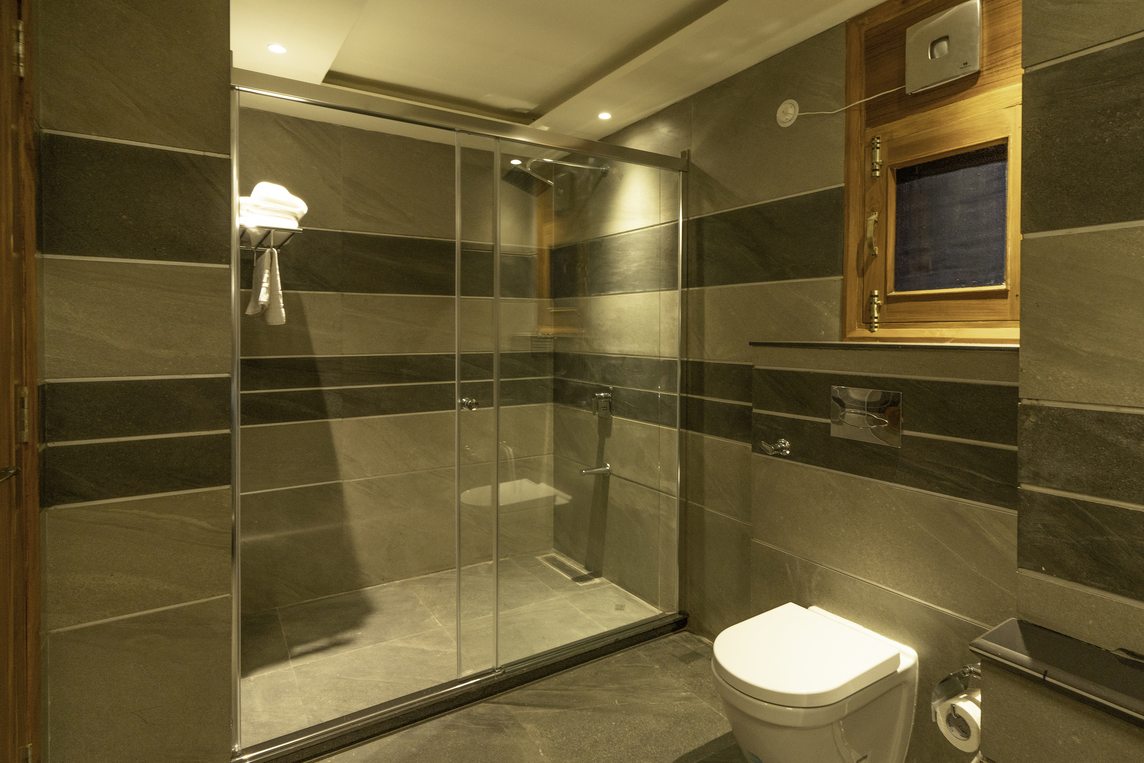 Villa Two Bedrooms Three Bathrooms