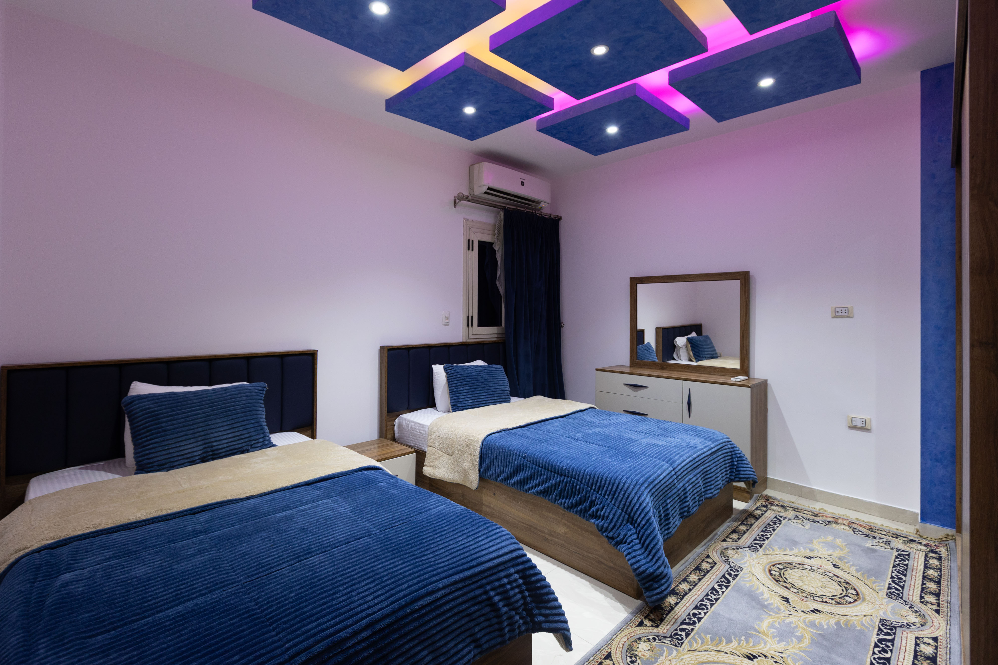 Apartment Three Bedrooms One Bathroom